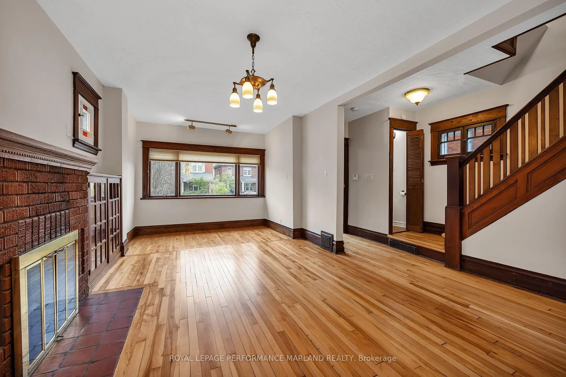 Photo 4 of 155 Belmont Avenue, Ottawa, Old Ottawa South — HOMEH