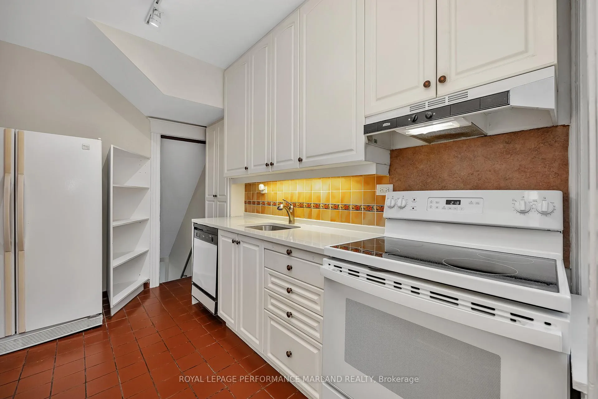 Photo 10 of 155 Belmont Avenue, Ottawa, Old Ottawa South — HOMEH