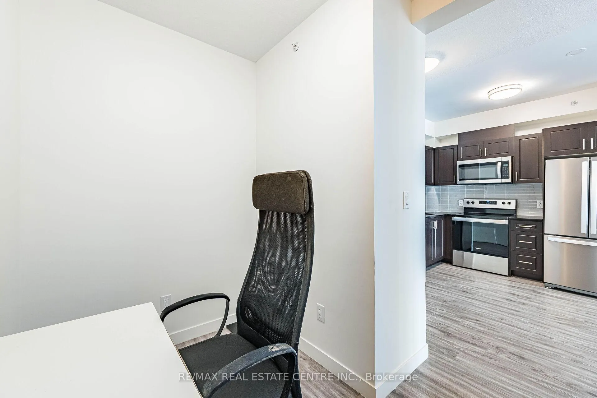 Photo 15 of Unit 1007, 128 King Street N, Waterloo, Downtown Waterloo — HOMEH