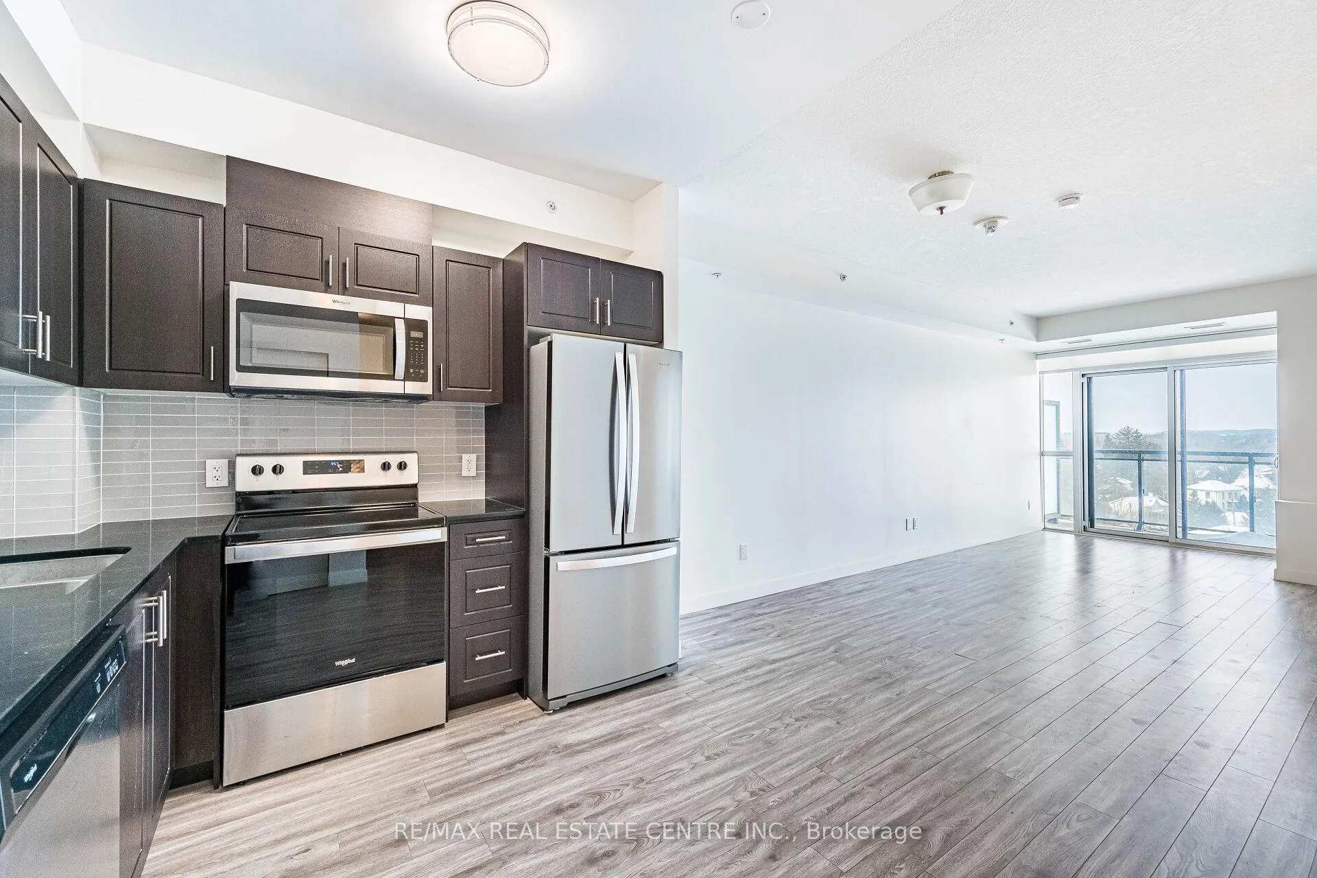Photo 16 of Unit 1007, 128 King Street N, Waterloo, Downtown Waterloo — HOMEH