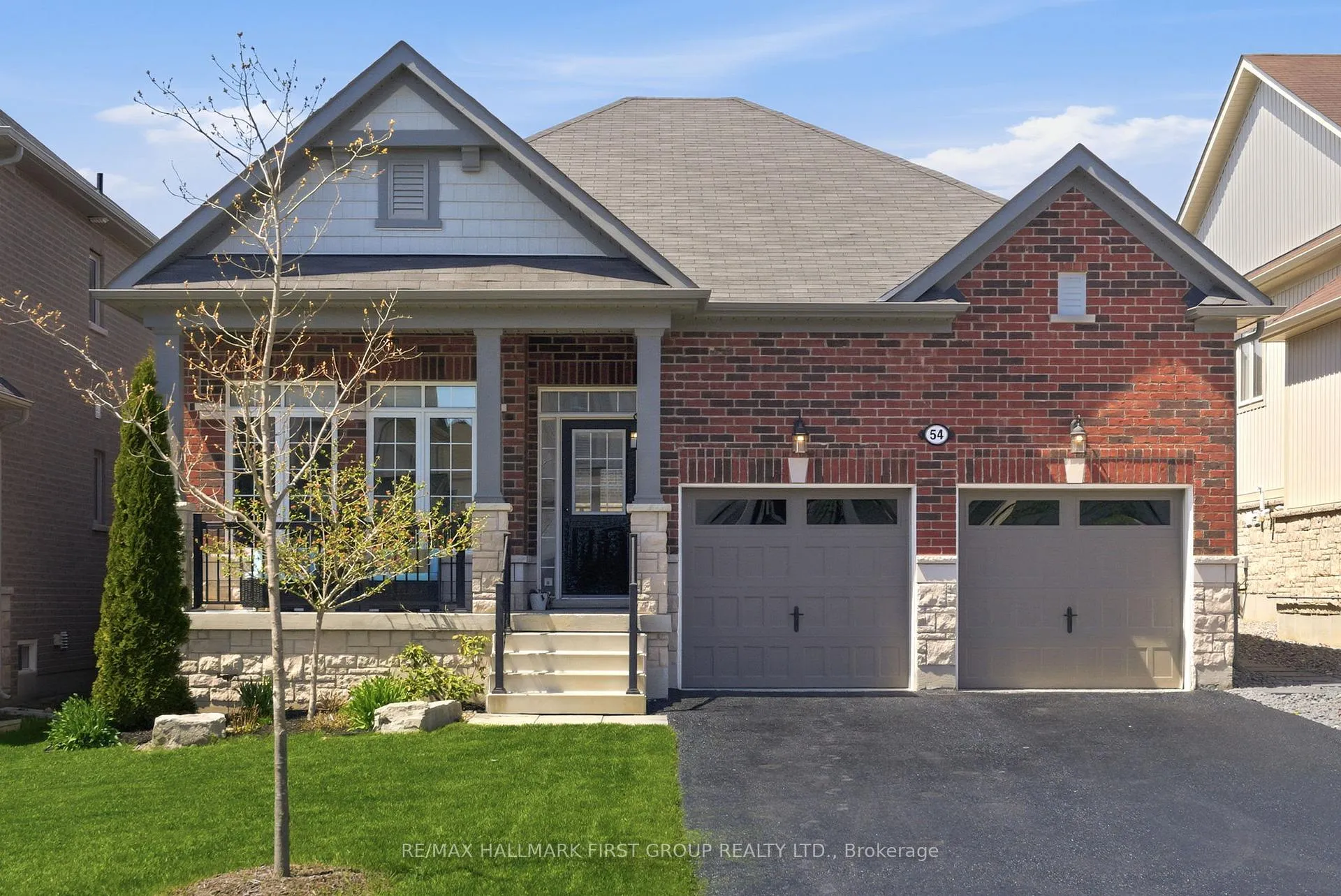 Front of 54 Horizon Avenue