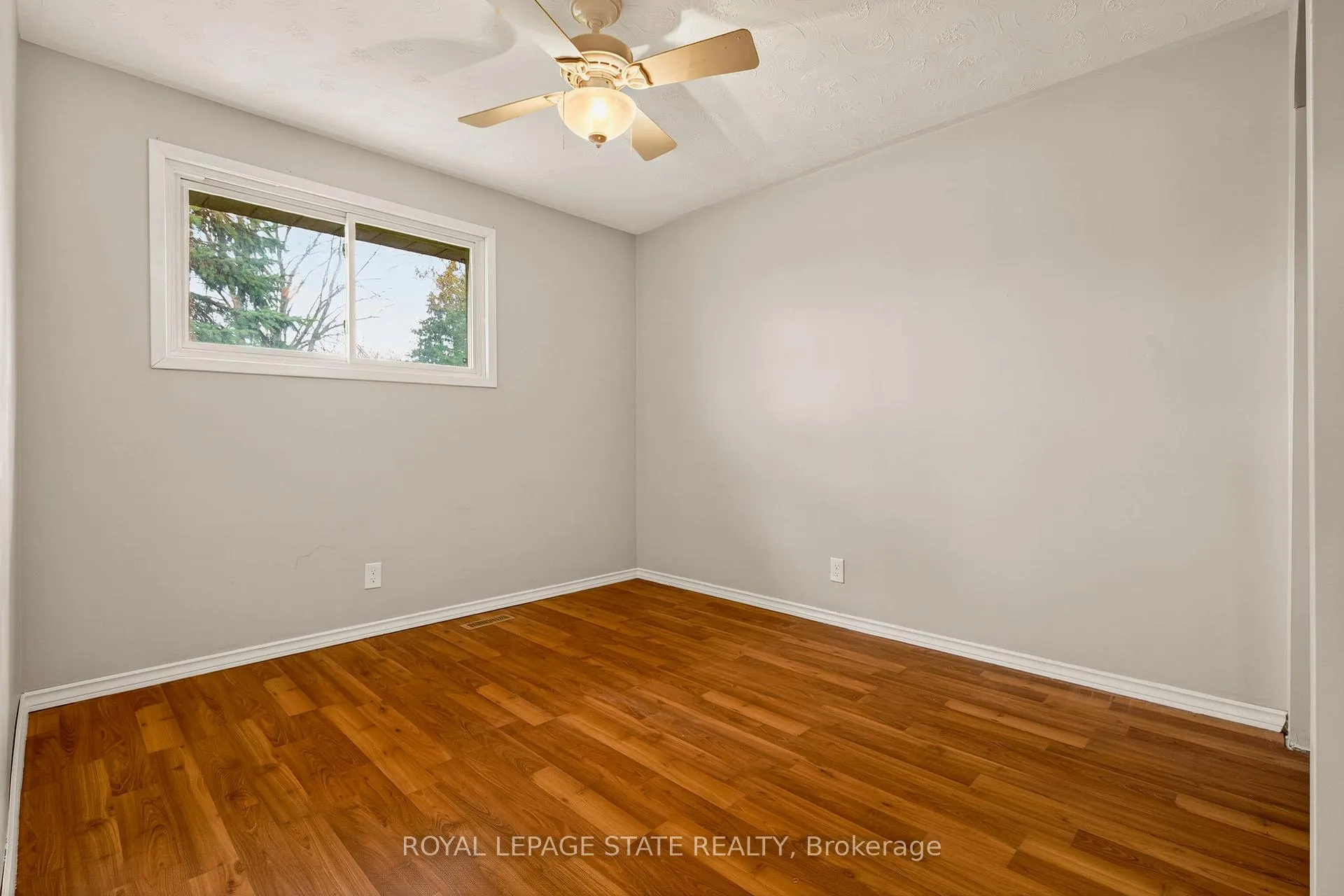 Photo 14 of 564 Trinity Church Road, Hamilton, Rural Glanbrook — HOMEH