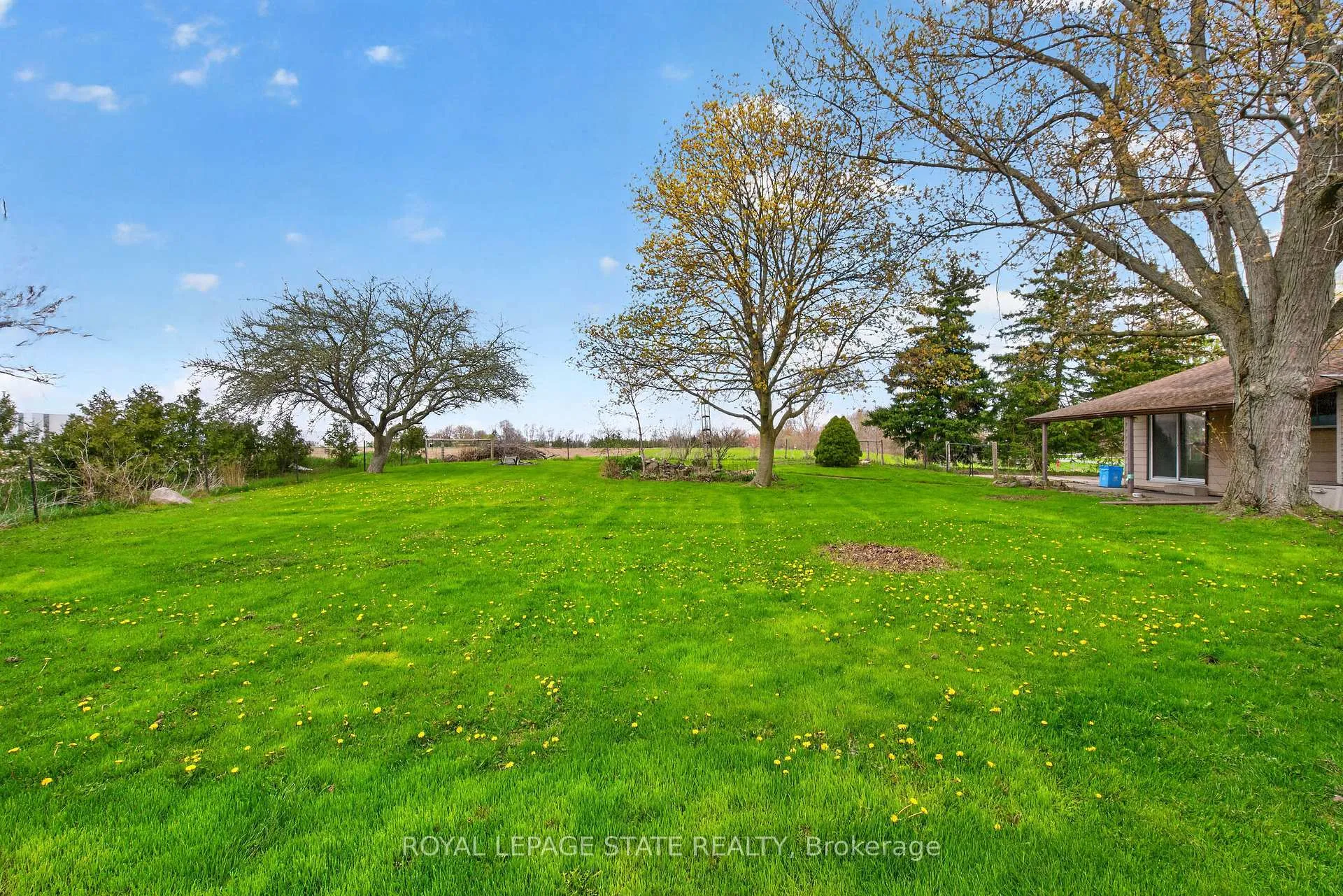 Photo 25 of 564 Trinity Church Road, Hamilton, Rural Glanbrook — HOMEH