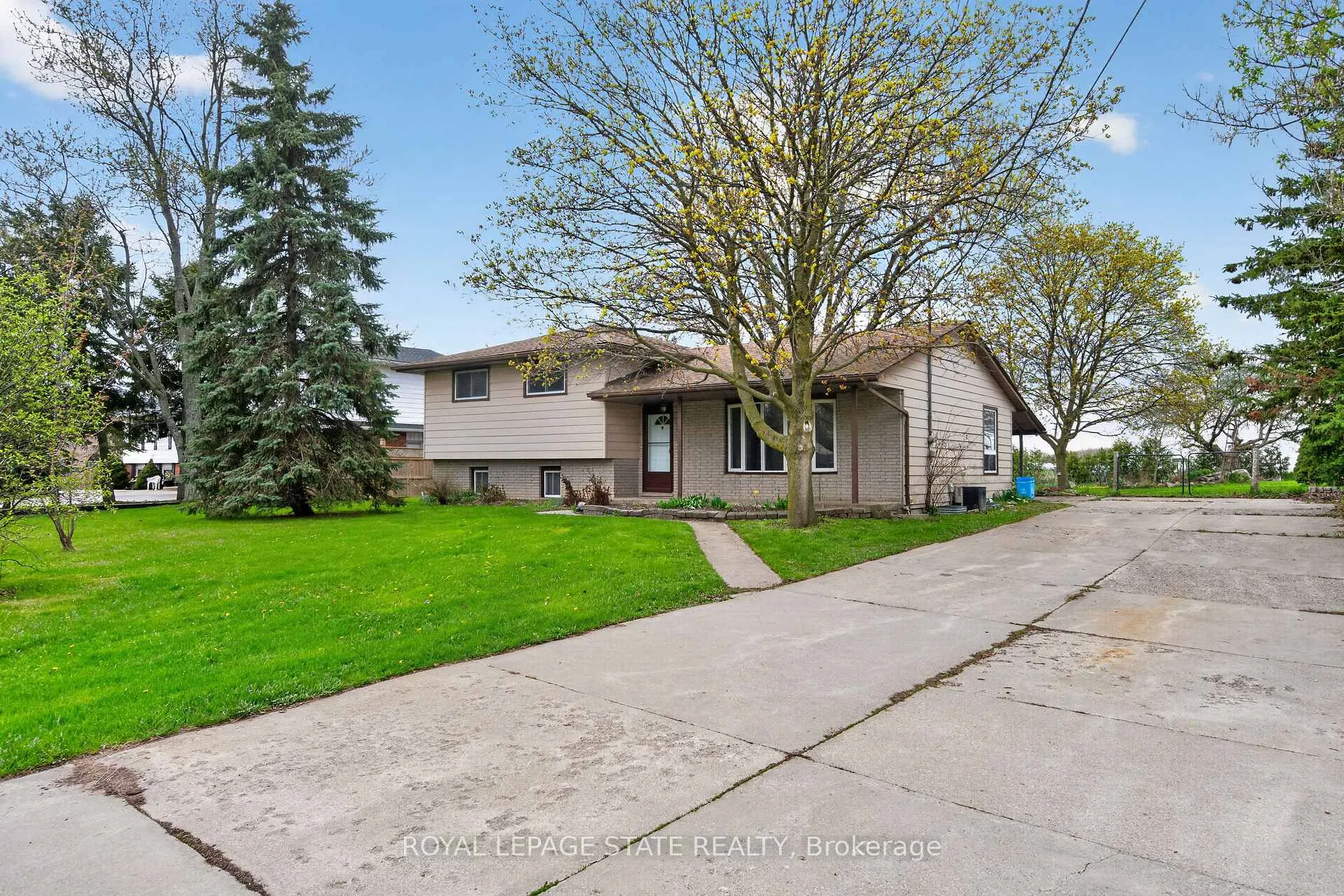 Photo 27 of 564 Trinity Church Road, Hamilton, Rural Glanbrook — HOMEH