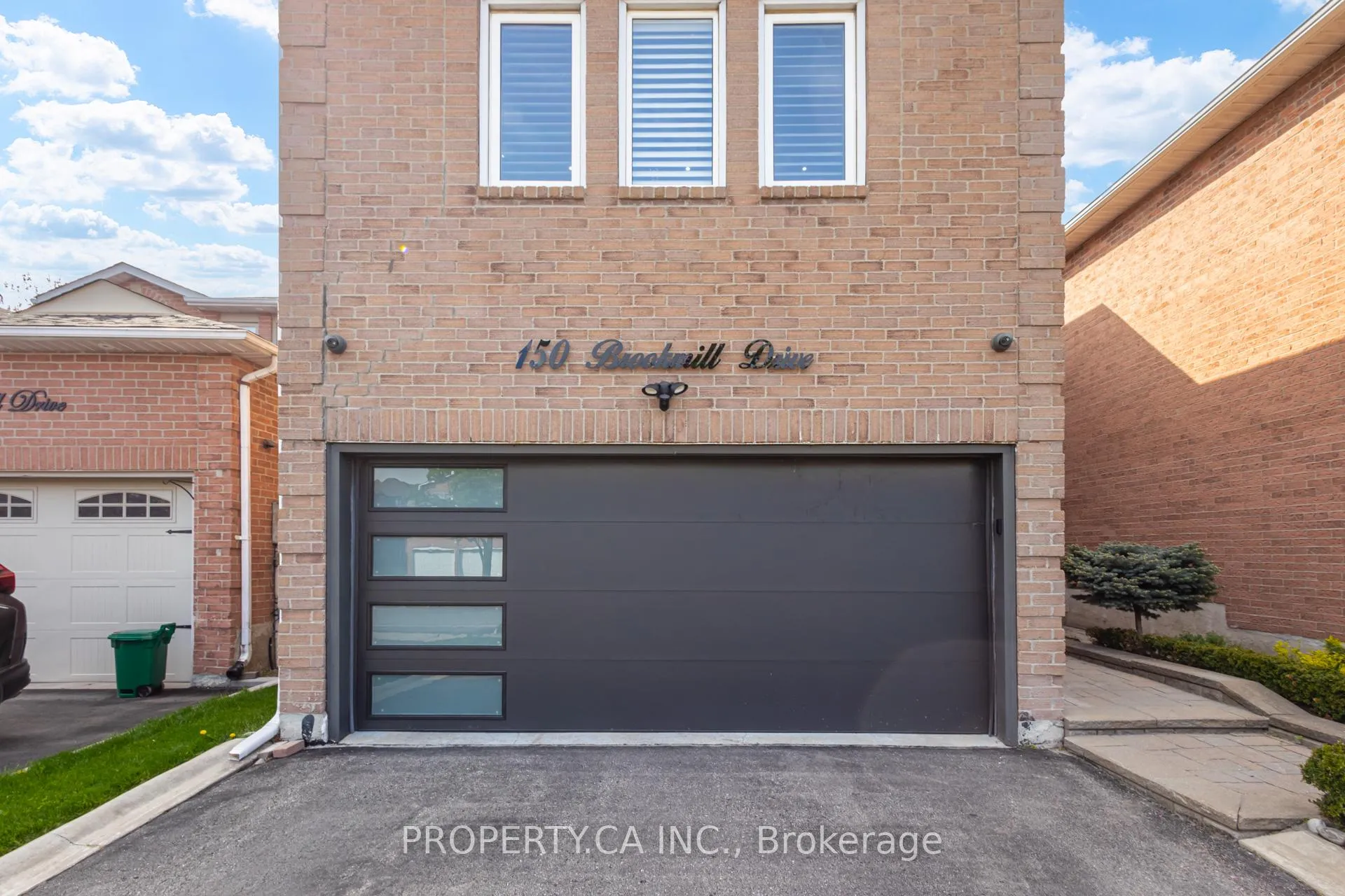 Photo 3 of 150 Brookmill Drive, Vaughan, Brownridge — HOMEH
