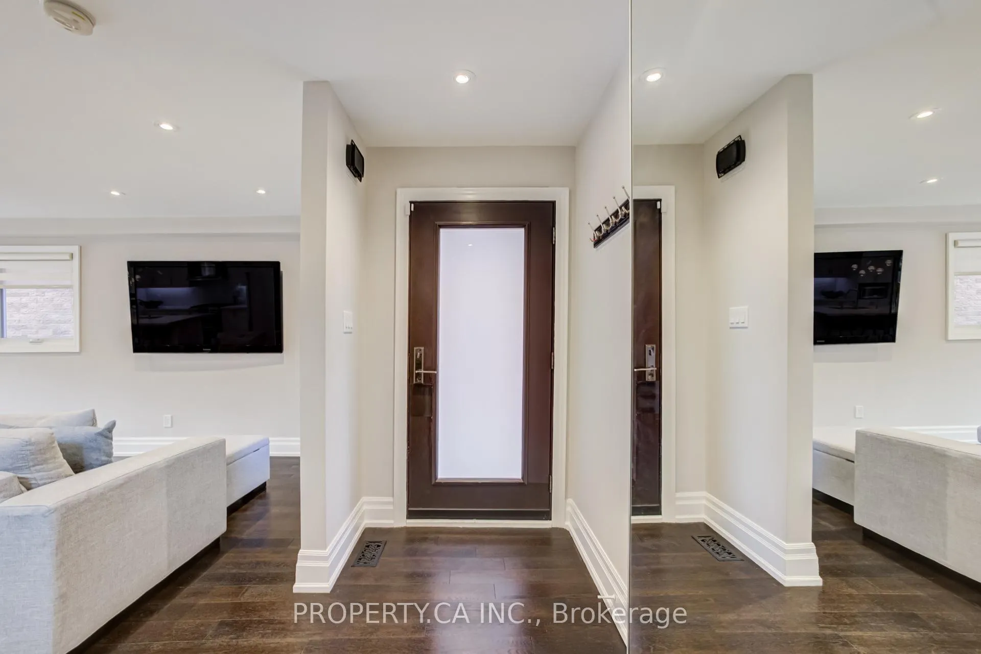 Photo 5 of 150 Brookmill Drive, Vaughan, Brownridge — HOMEH