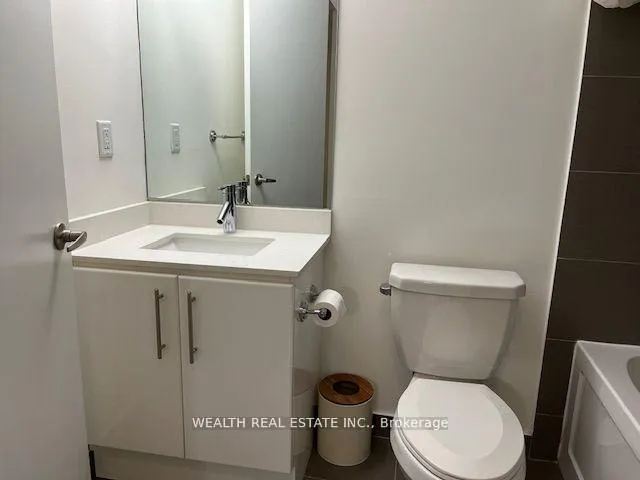 Photo 8 of Unit 1504, 58 Orchard View Boulevard, Toronto, Yonge-Eglinton — HOMEH