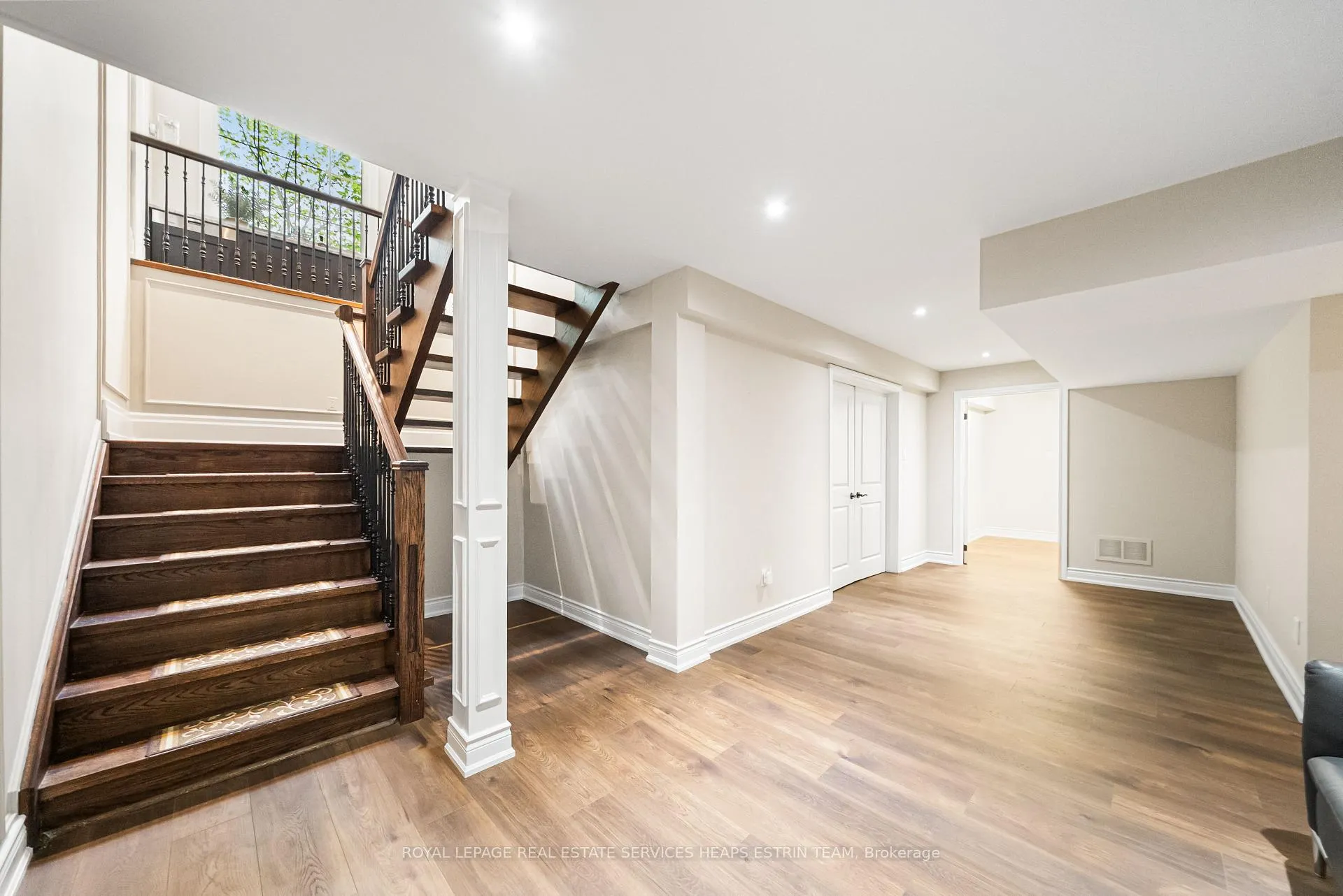Photo 42 of 2 Braecrest Avenue, Etobicoke, Humber Heights — HOMEH