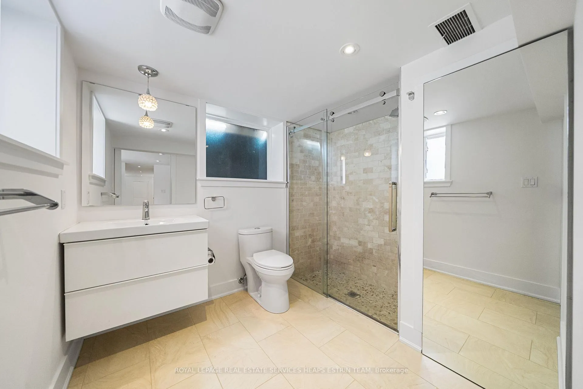 Photo 30 of 61 Sutherland Drive, Toronto, Leaside — HOMEH