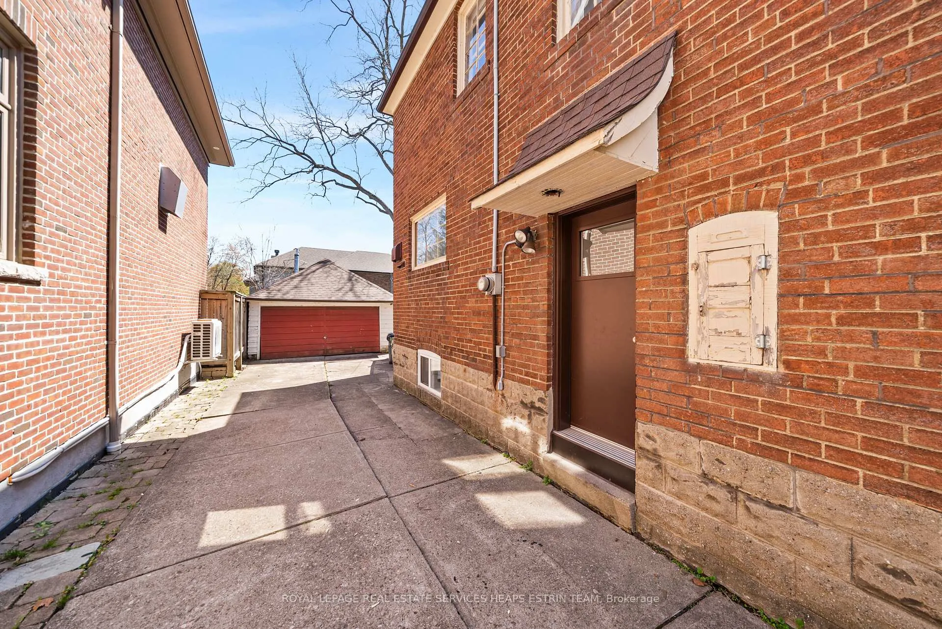 Photo 33 of 61 Sutherland Drive, Toronto, Leaside — HOMEH