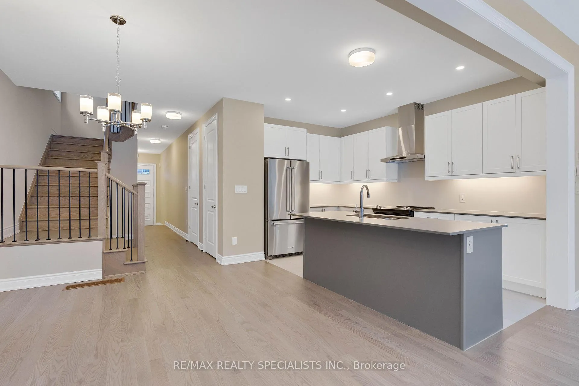 Photo 7 of 29 Periwinkle Road, Springwater, Midhurst — HOMEH