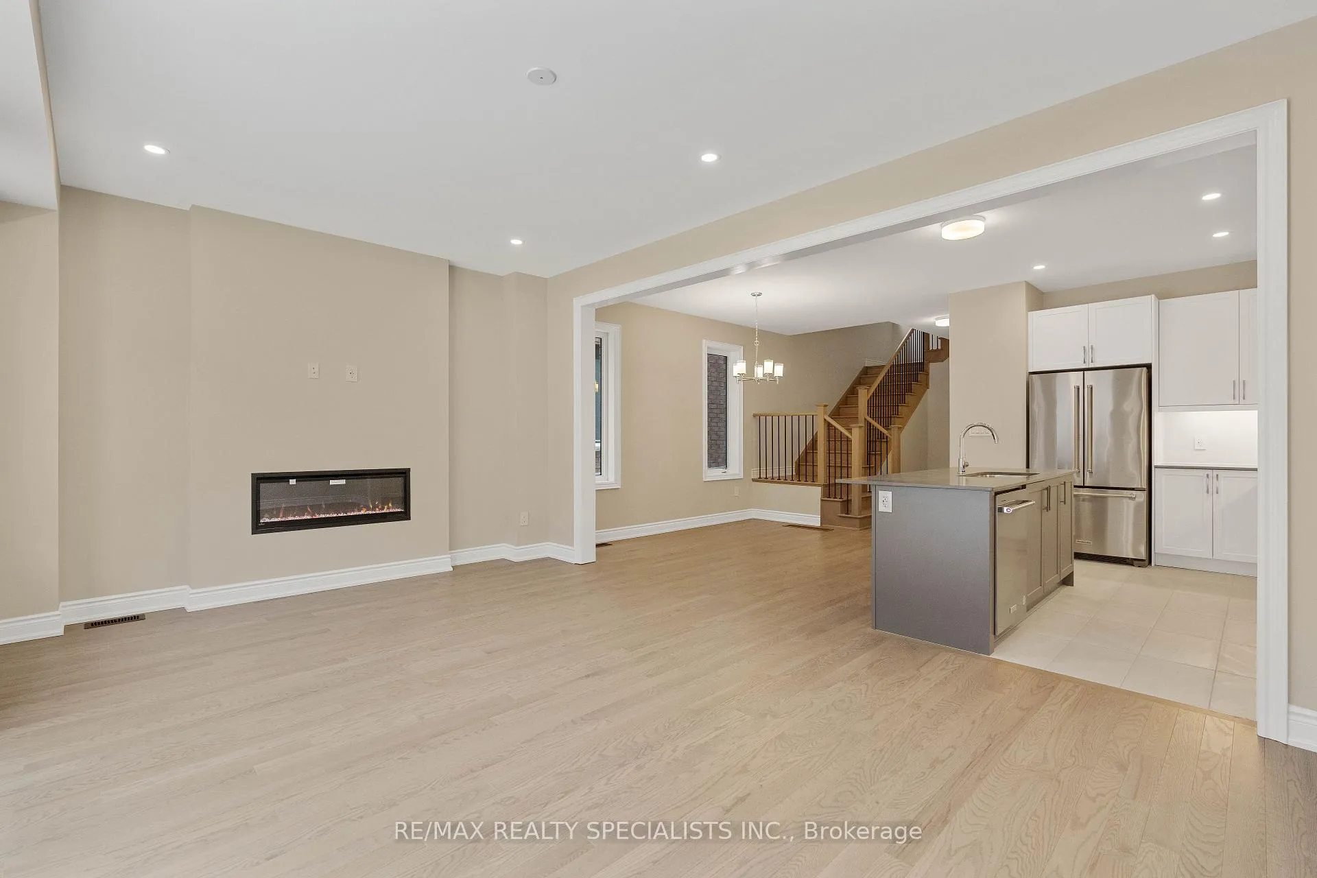 Photo 13 of 29 Periwinkle Road, Springwater, Midhurst — HOMEH