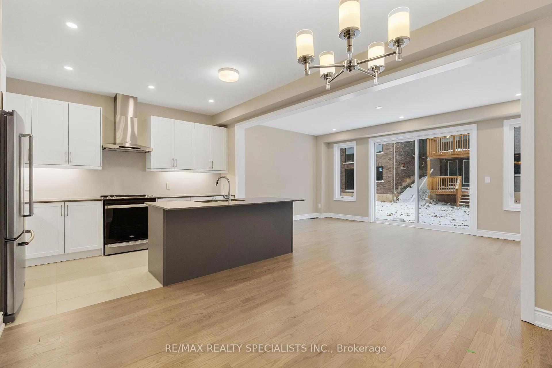 Photo 14 of 29 Periwinkle Road, Springwater, Midhurst — HOMEH