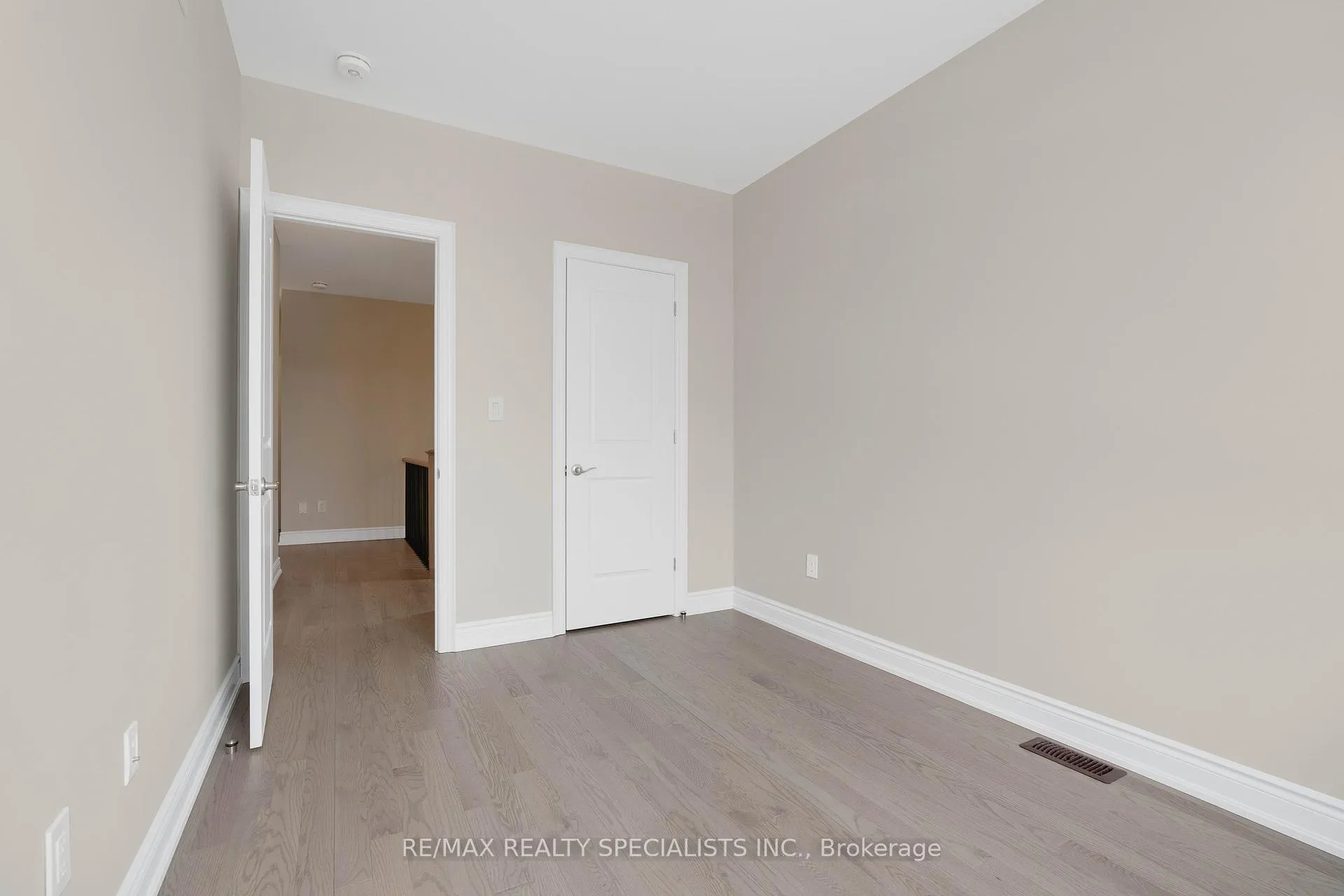 Photo 18 of 29 Periwinkle Road, Springwater, Midhurst — HOMEH