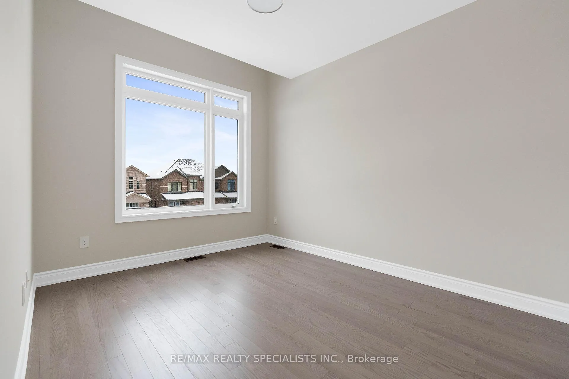 Photo 19 of 29 Periwinkle Road, Springwater, Midhurst — HOMEH