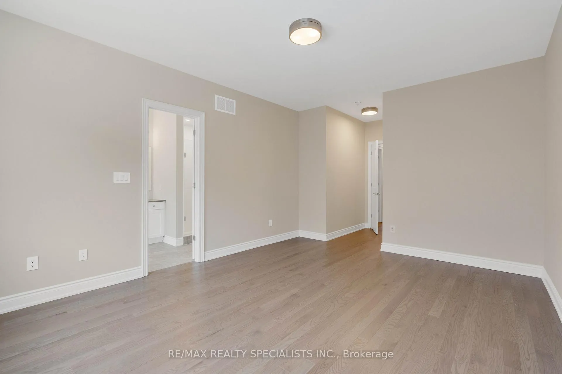 Photo 28 of 29 Periwinkle Road, Springwater, Midhurst — HOMEH