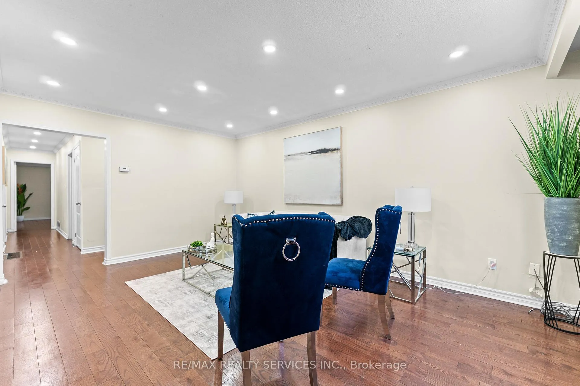 Photo 8 of 13 Linkdale Road, Brampton, Brampton North — HOMEH
