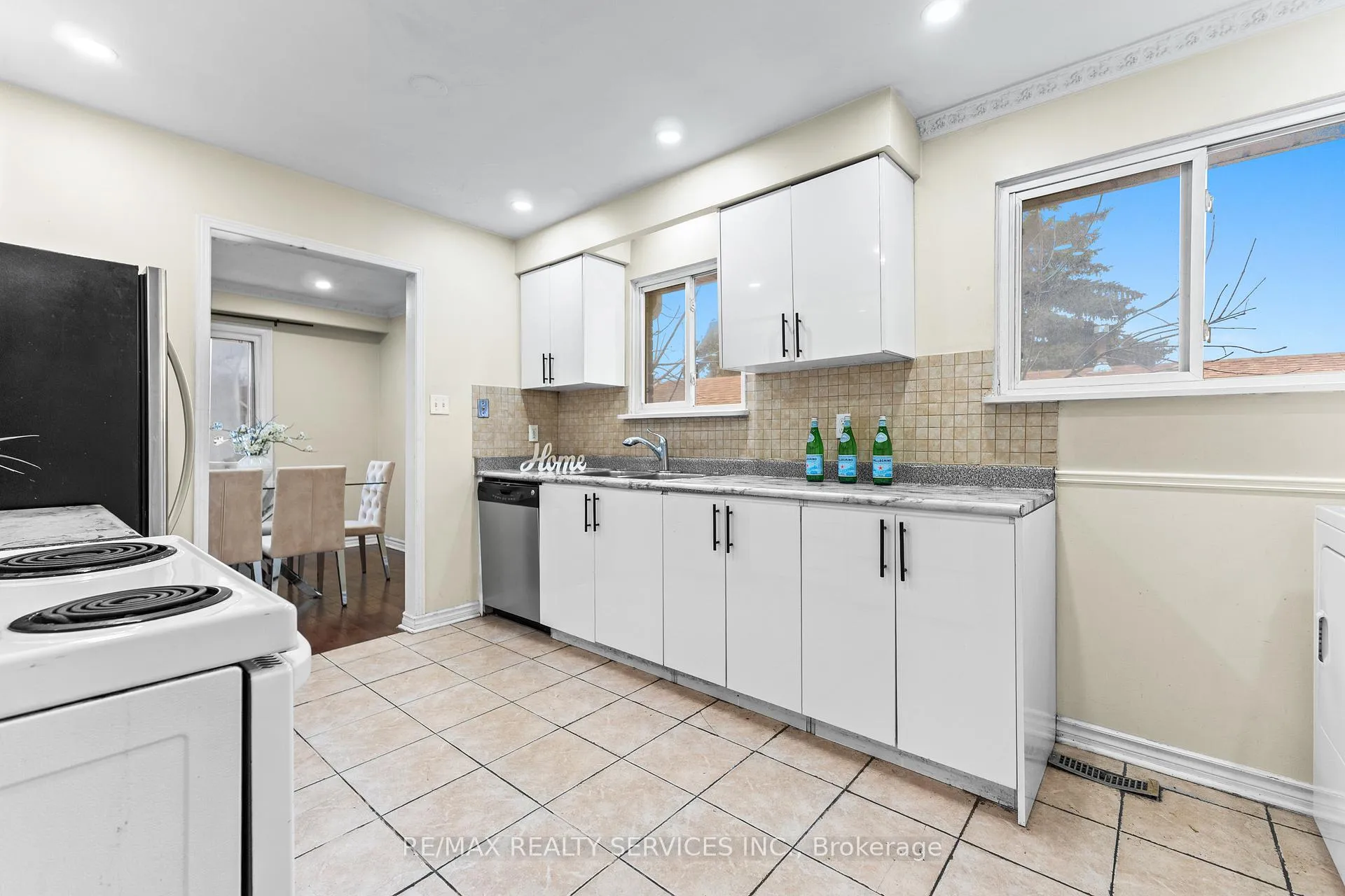Photo 13 of 13 Linkdale Road, Brampton, Brampton North — HOMEH