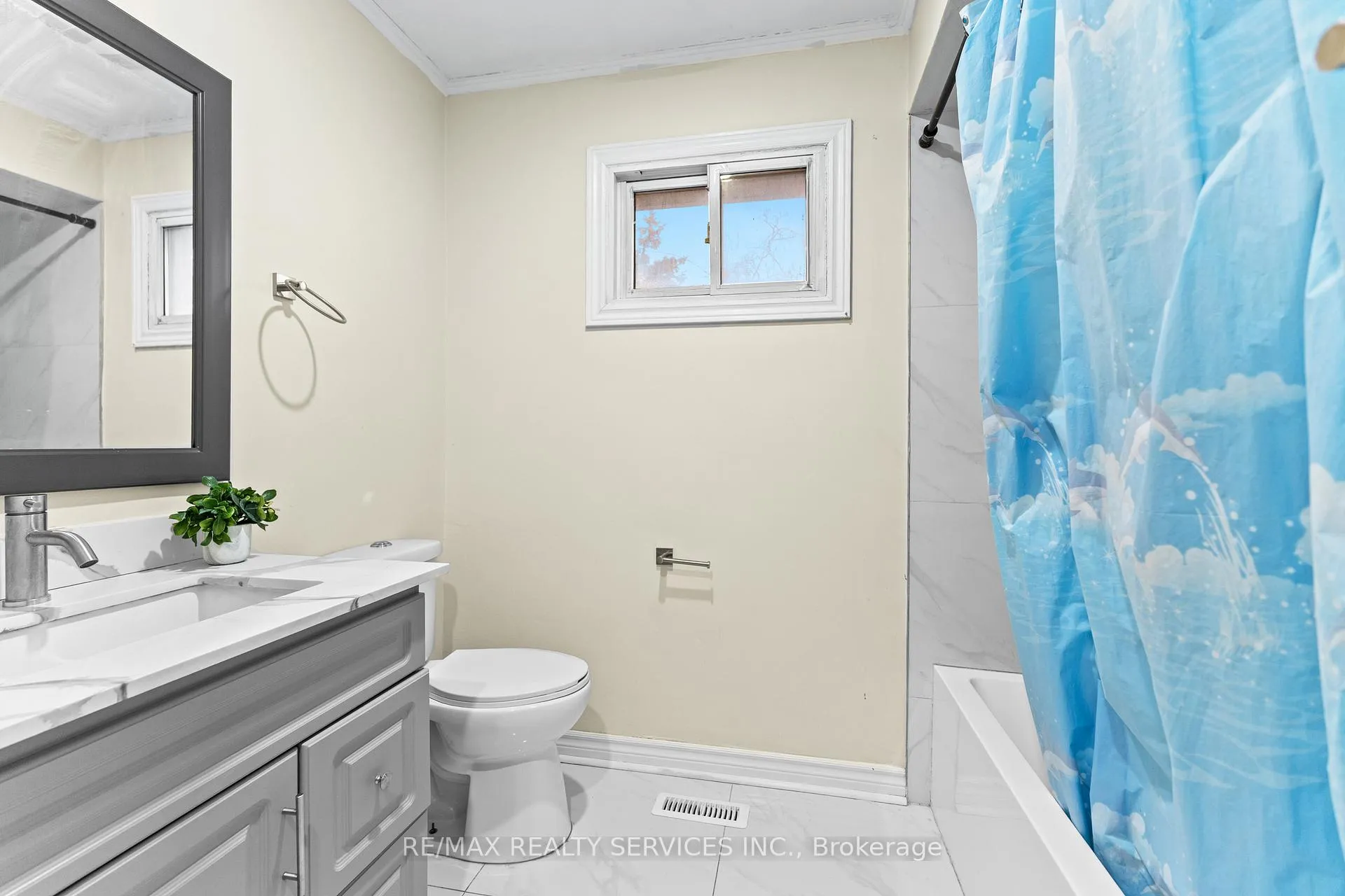 Photo 20 of 13 Linkdale Road, Brampton, Brampton North — HOMEH