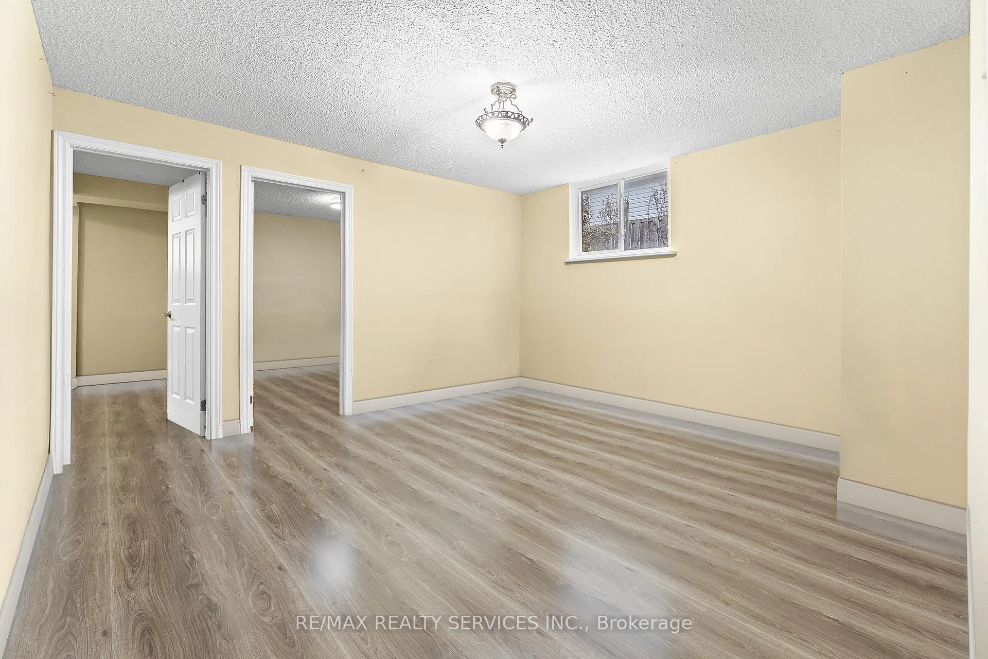 Photo 37 of 13 Linkdale Road, Brampton, Brampton North — HOMEH