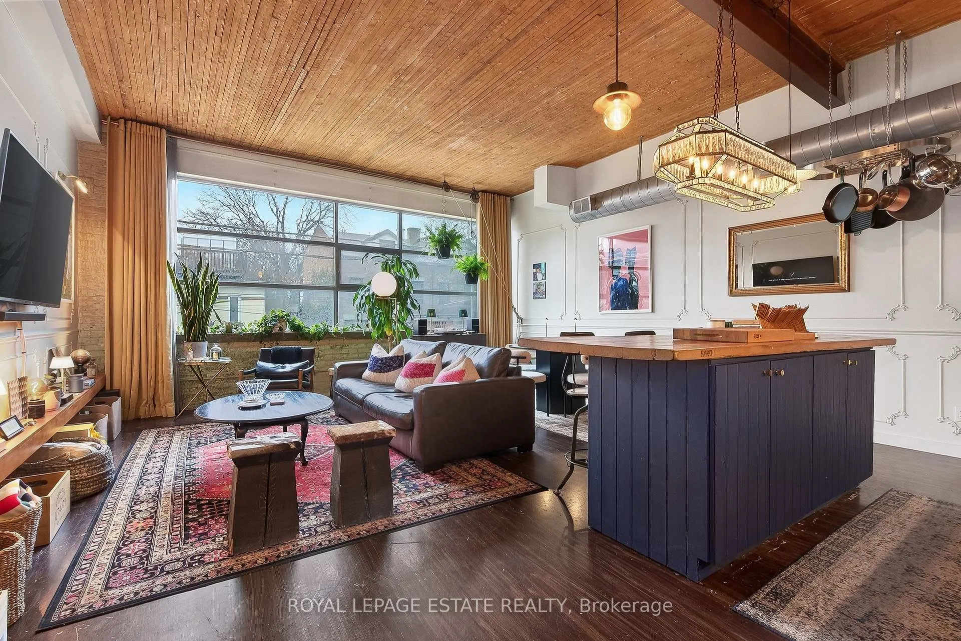 Photo 5 of Unit 216, 365 Dundas Street E, Toronto, Moss Park — HOMEH