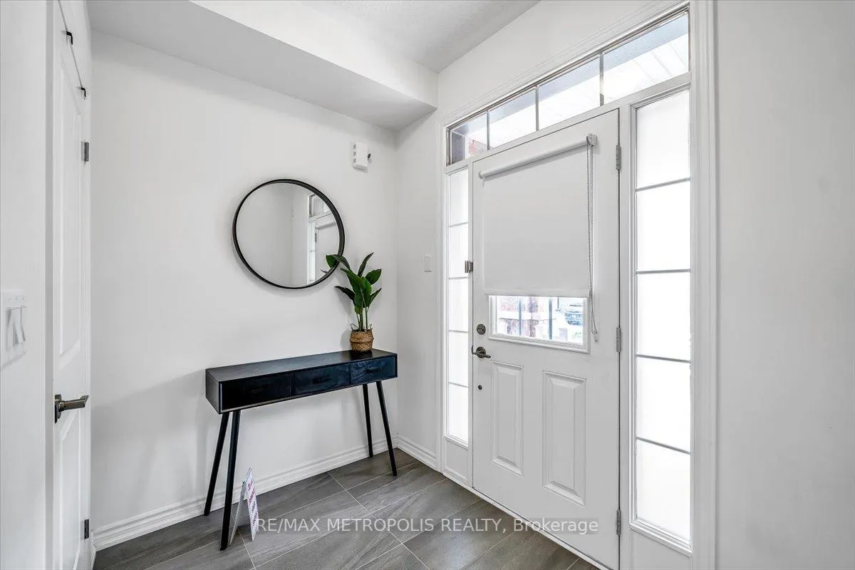Photo 10 of 120 Laing Drive, Whitby, Rural Whitby — HOMEH