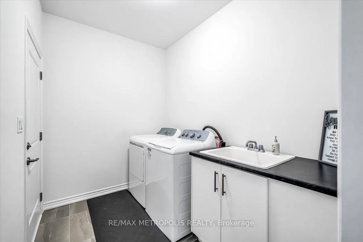 Photo 13 of 120 Laing Drive, Whitby, Rural Whitby — HOMEH