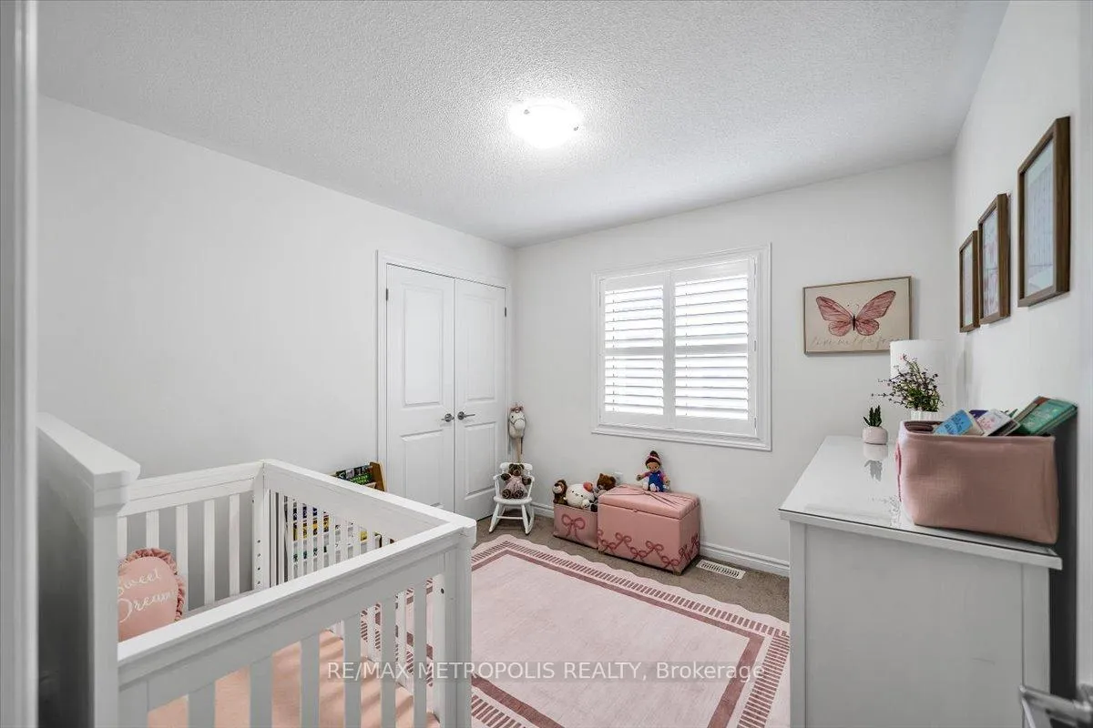 Photo 32 of 120 Laing Drive, Whitby, Rural Whitby — HOMEH