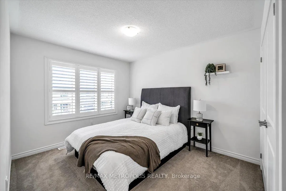 Photo 34 of 120 Laing Drive, Whitby, Rural Whitby — HOMEH
