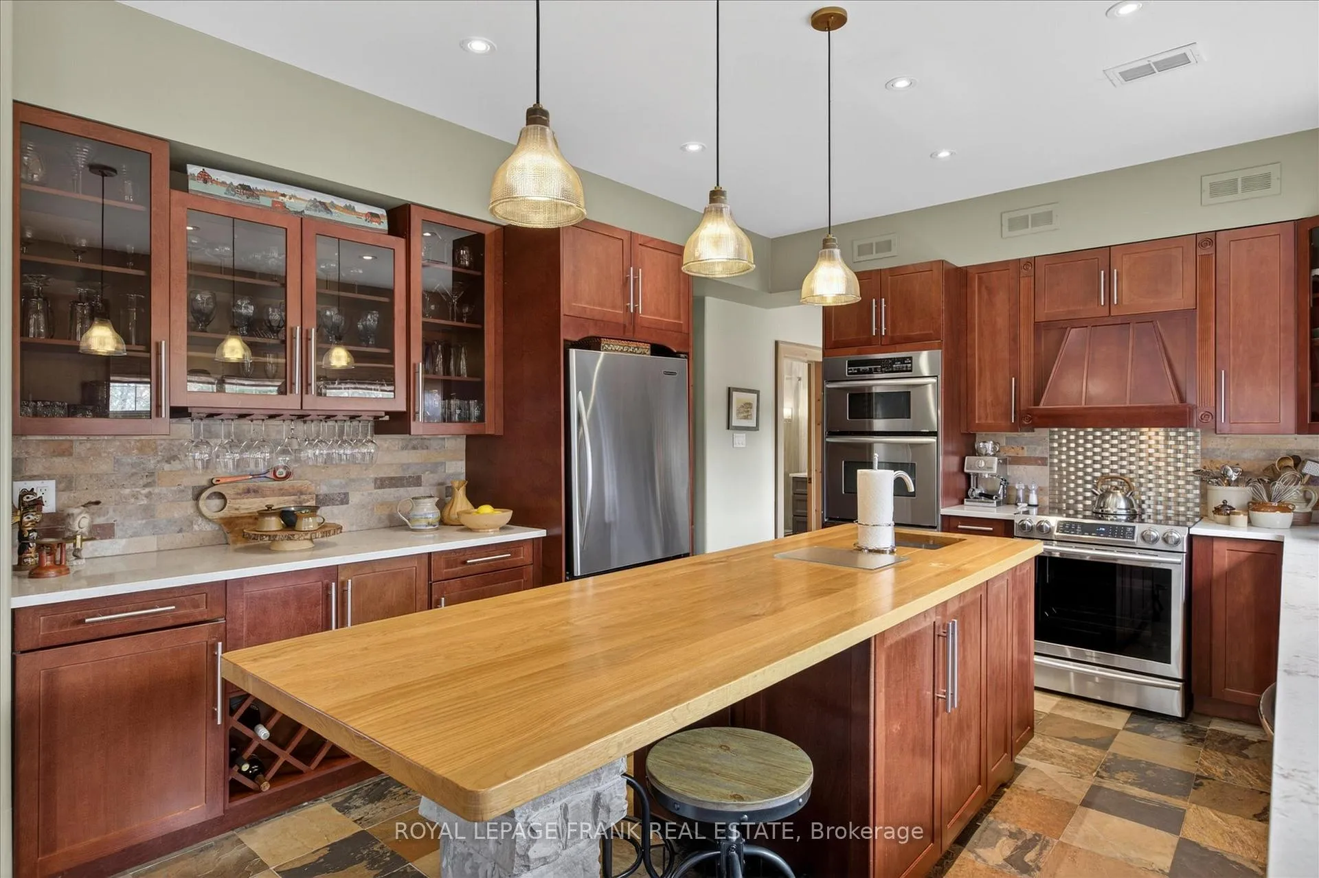 Photo 13 of 369 Douglas Road, Douro-Dummer — HOMEH