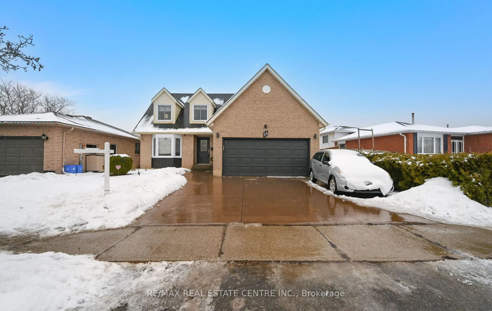 Photo 1 of 84 Viscount Road, Brantford, Lynden Hills — HOMEH
