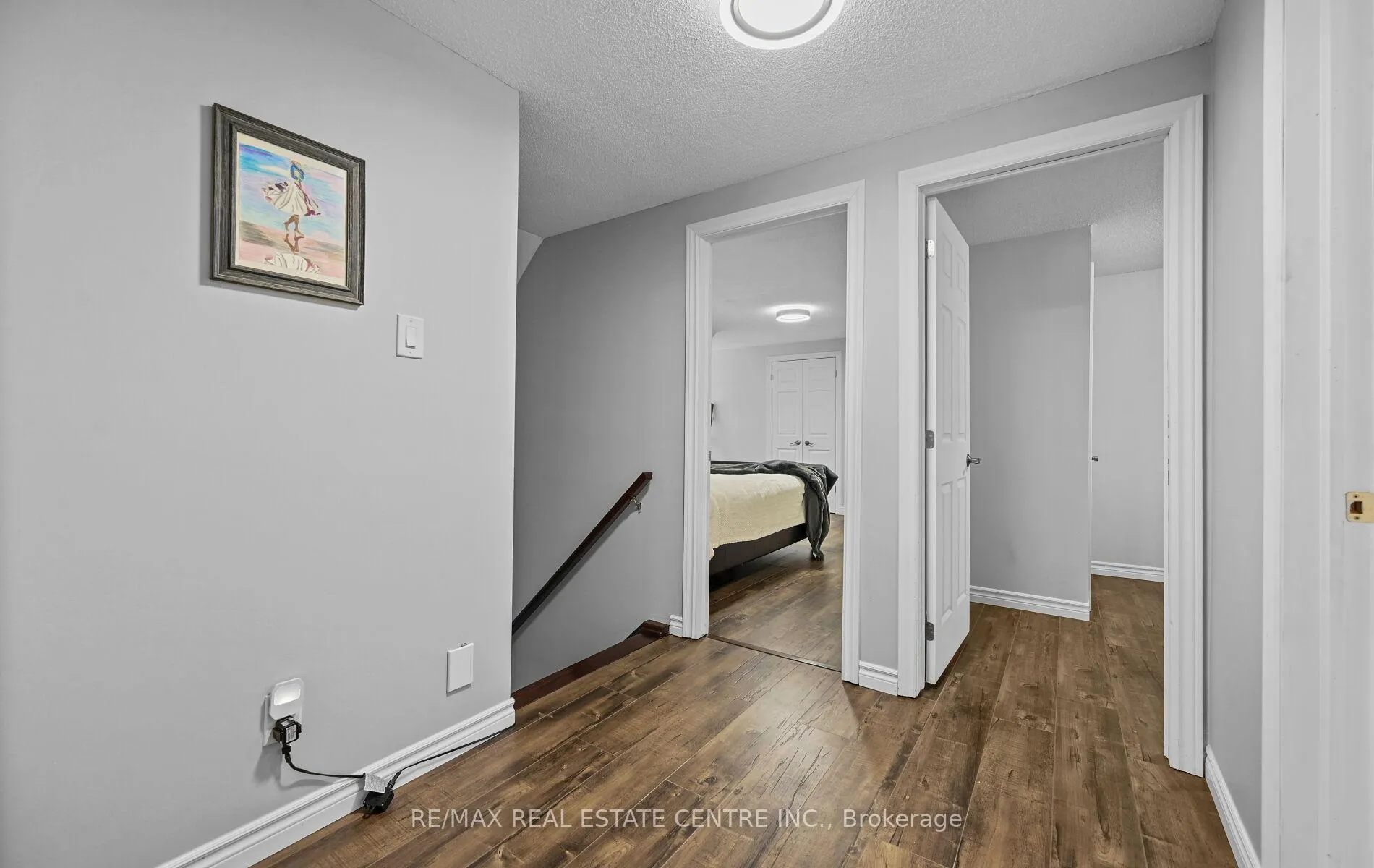 Photo 22 of 84 Viscount Road, Brantford, Lynden Hills — HOMEH