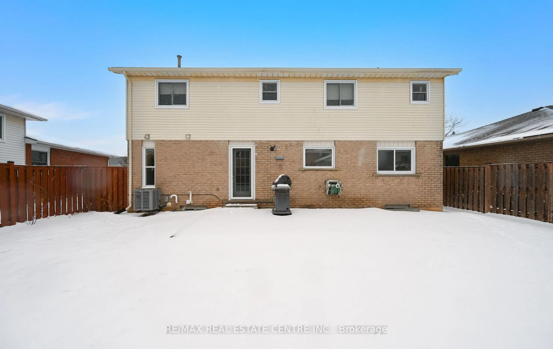 Photo 49 of 84 Viscount Road, Brantford, Lynden Hills — HOMEH