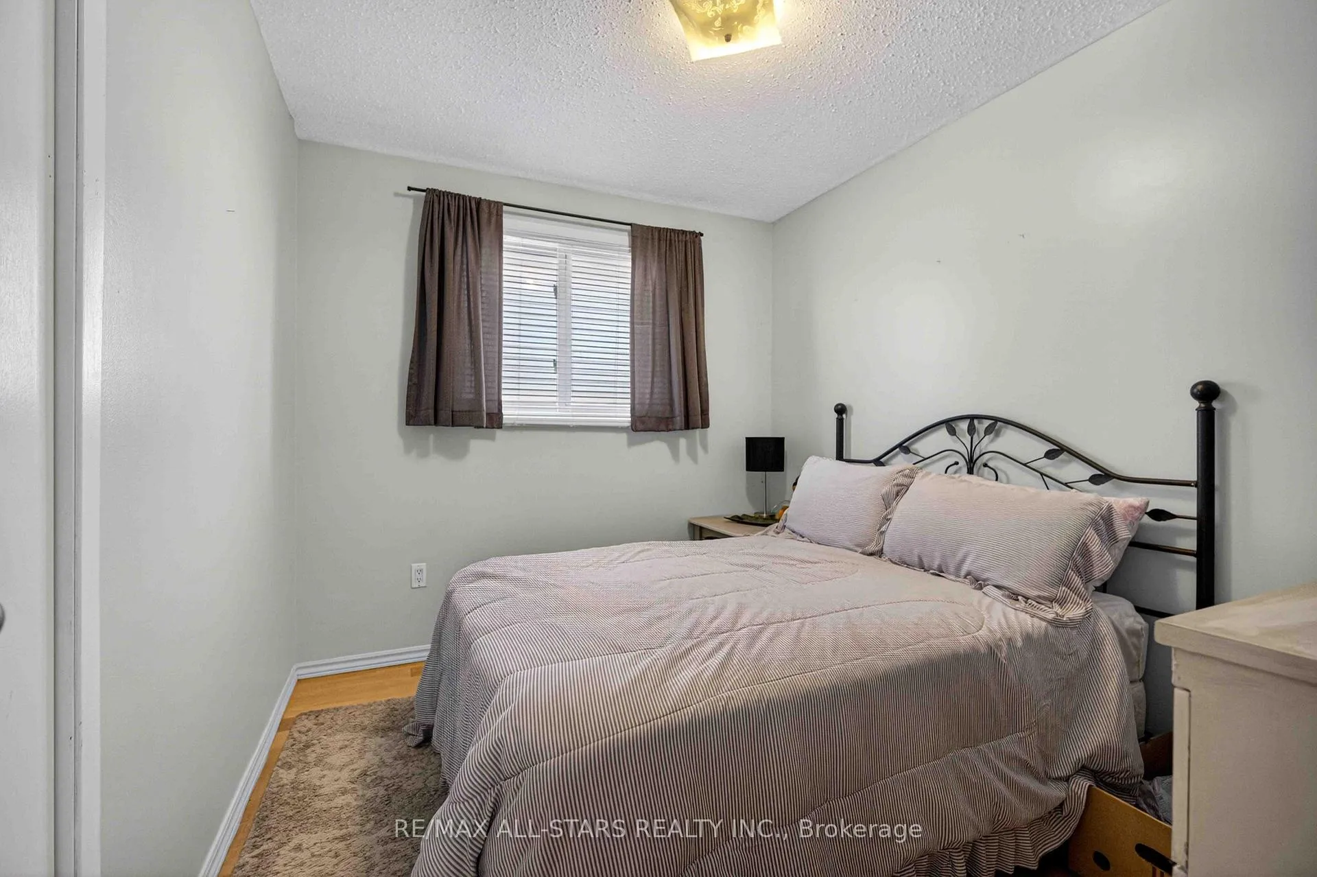Photo 16 of 2147 Springwood Road, Peterborough, Monaghan Ward 2 — HOMEH