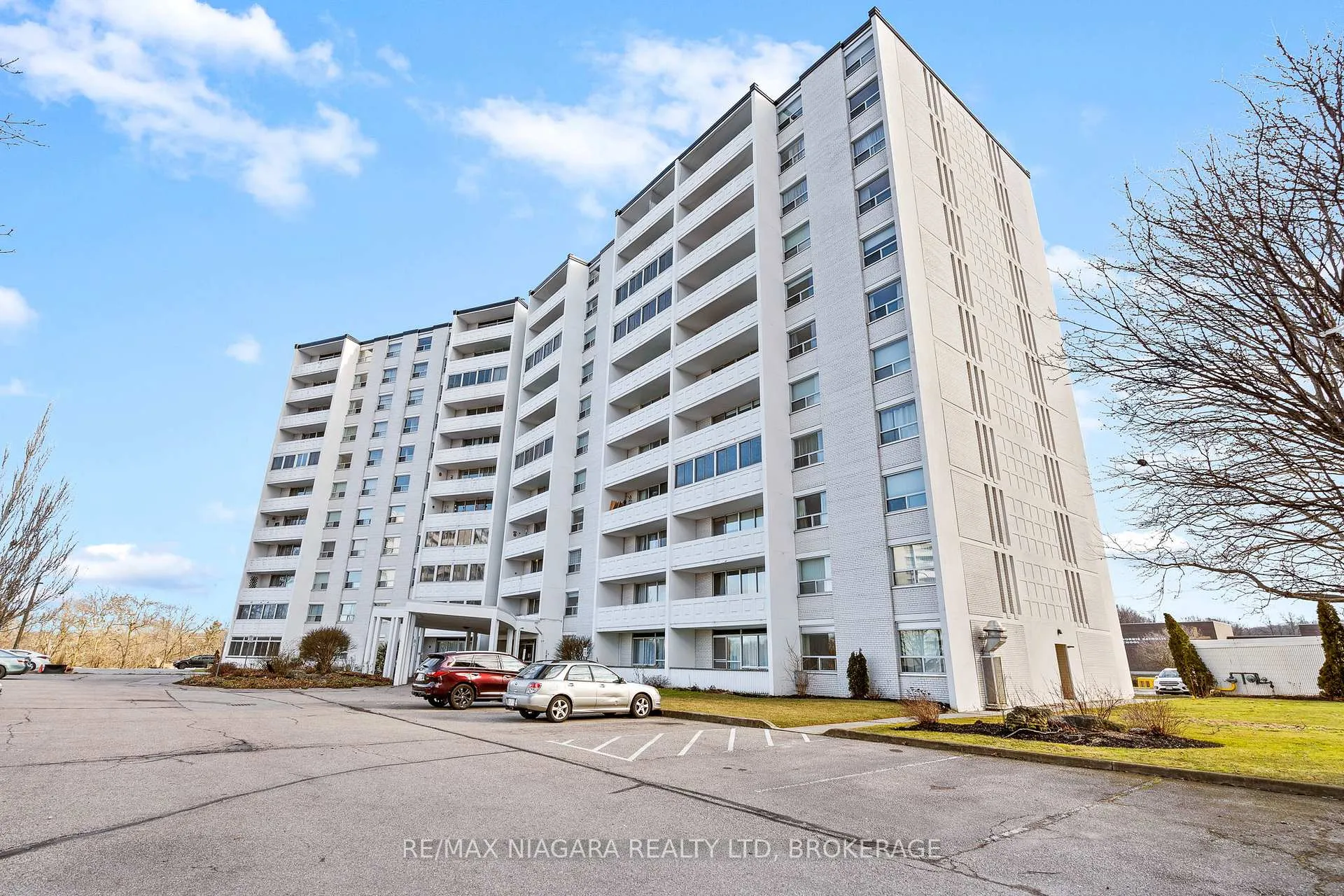 Front of Unit 1003, 35 Towering Heights Boulevard