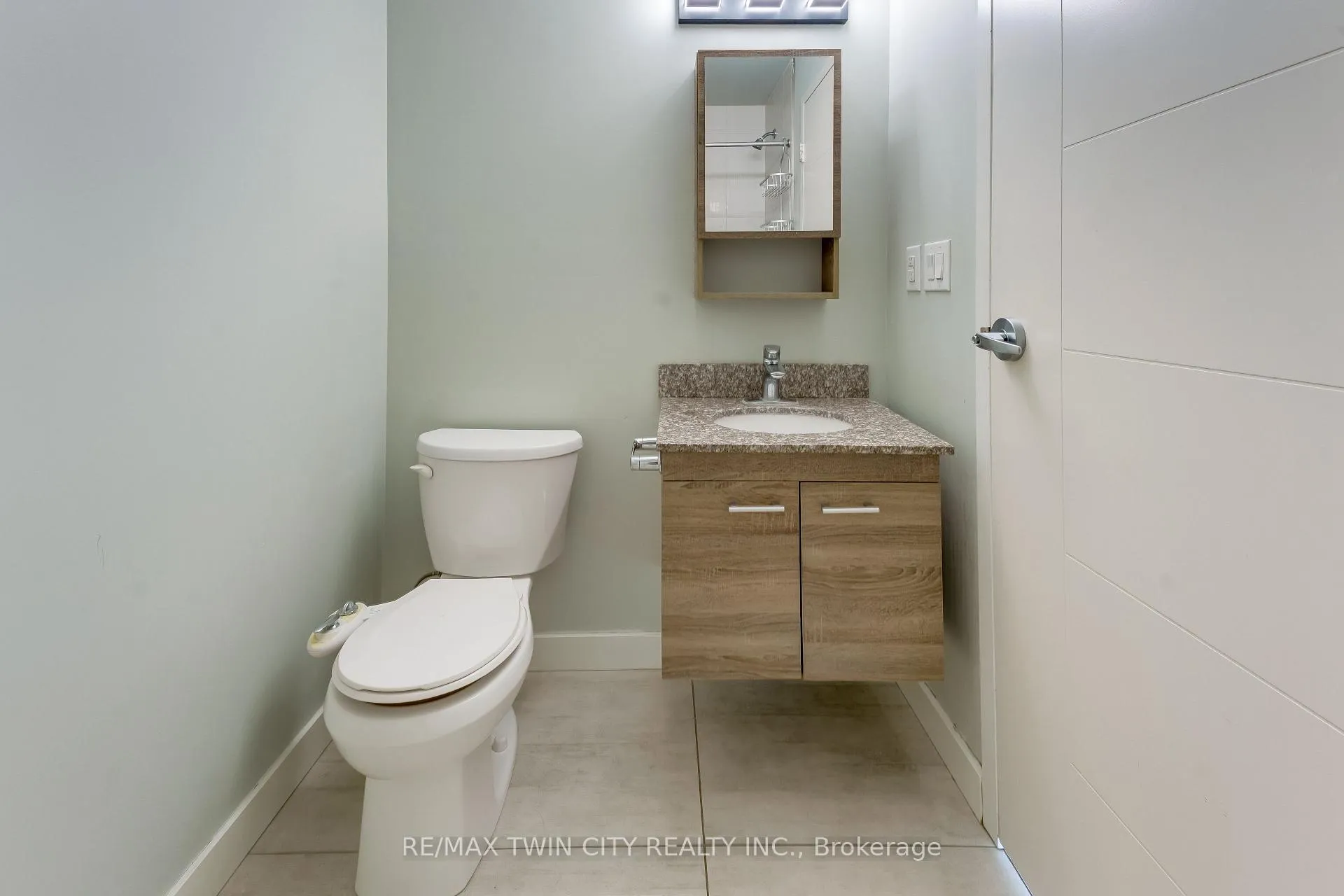 Photo 14 of Unit 1102, 318 Spruce Street E, Waterloo, Downtown Waterloo — HOMEH
