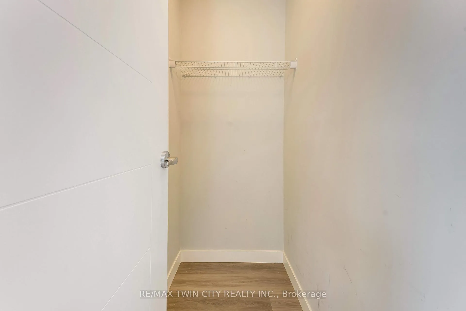 Photo 16 of Unit 1102, 318 Spruce Street E, Waterloo, Downtown Waterloo — HOMEH