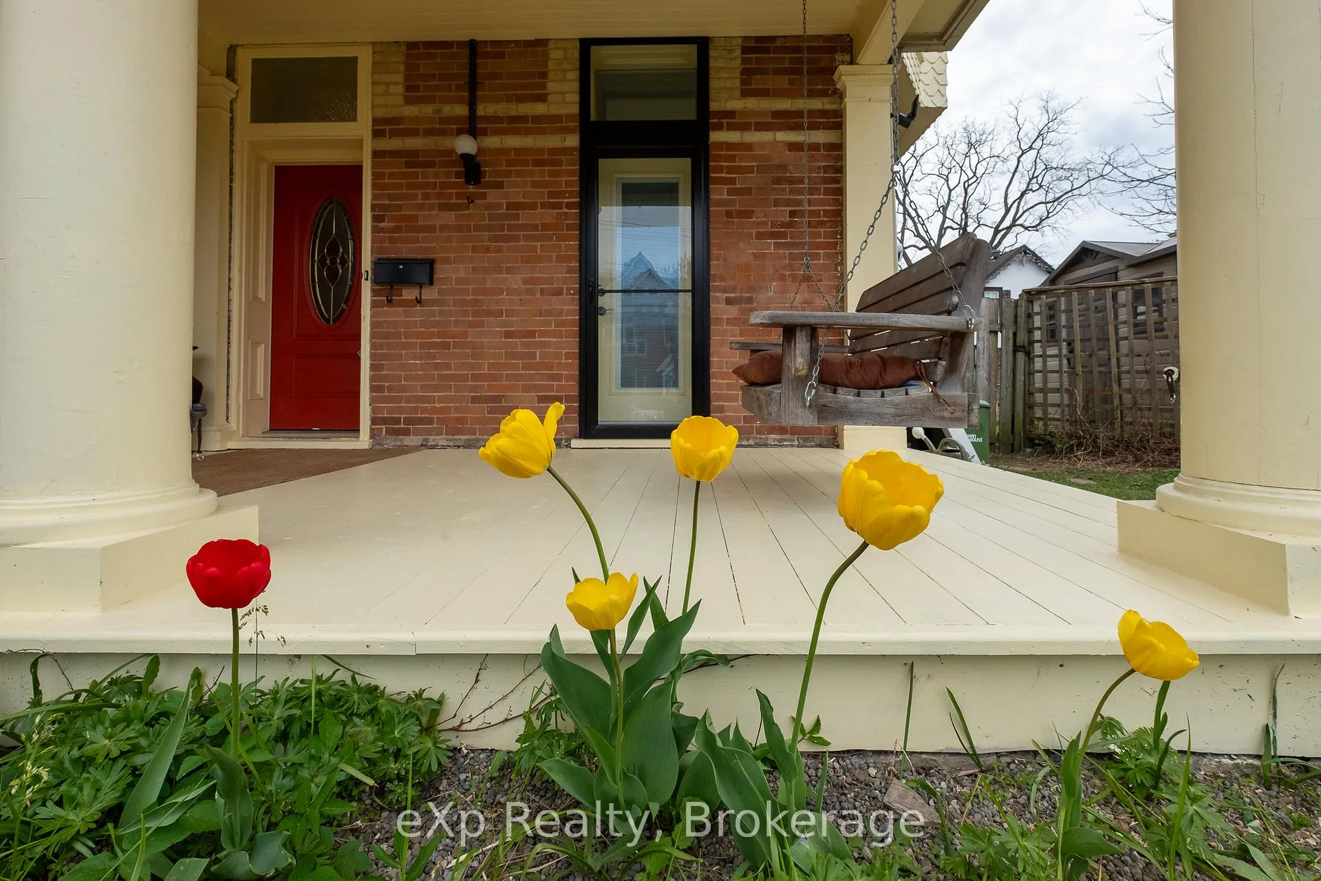 Photo 3 of 1115 4th Avenue E, Owen Sound — HOMEH