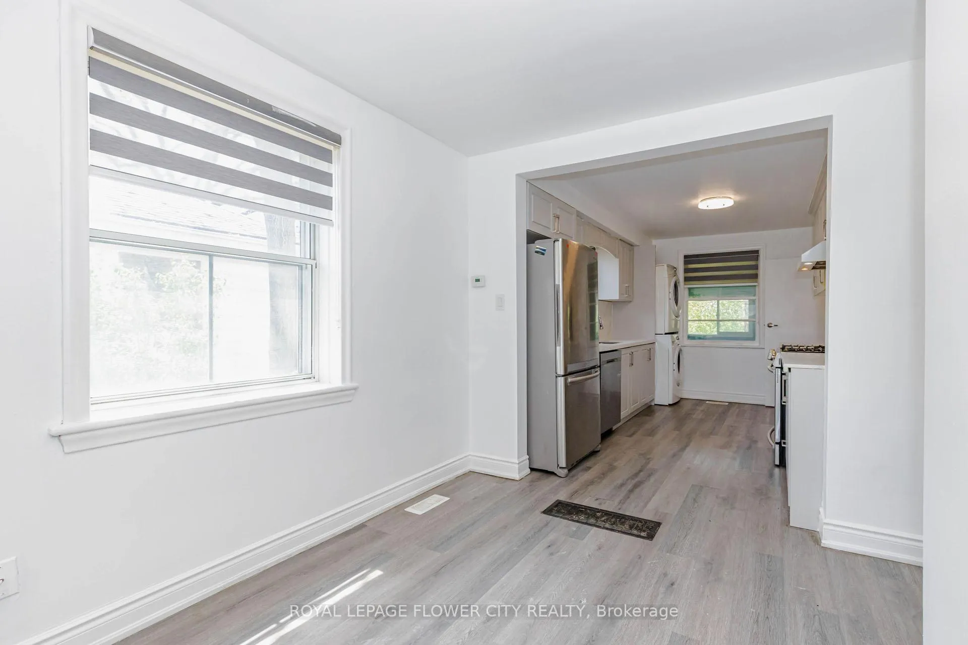Photo 11 of 37 Warwick Road, Hamilton, Stoney Creek — HOMEH