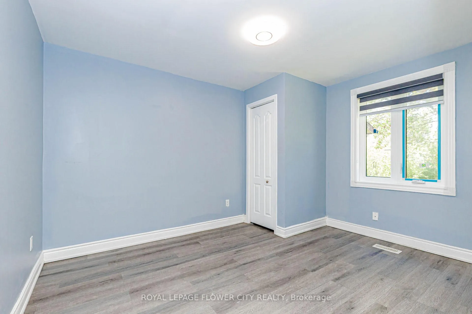 Photo 25 of 37 Warwick Road, Hamilton, Stoney Creek — HOMEH
