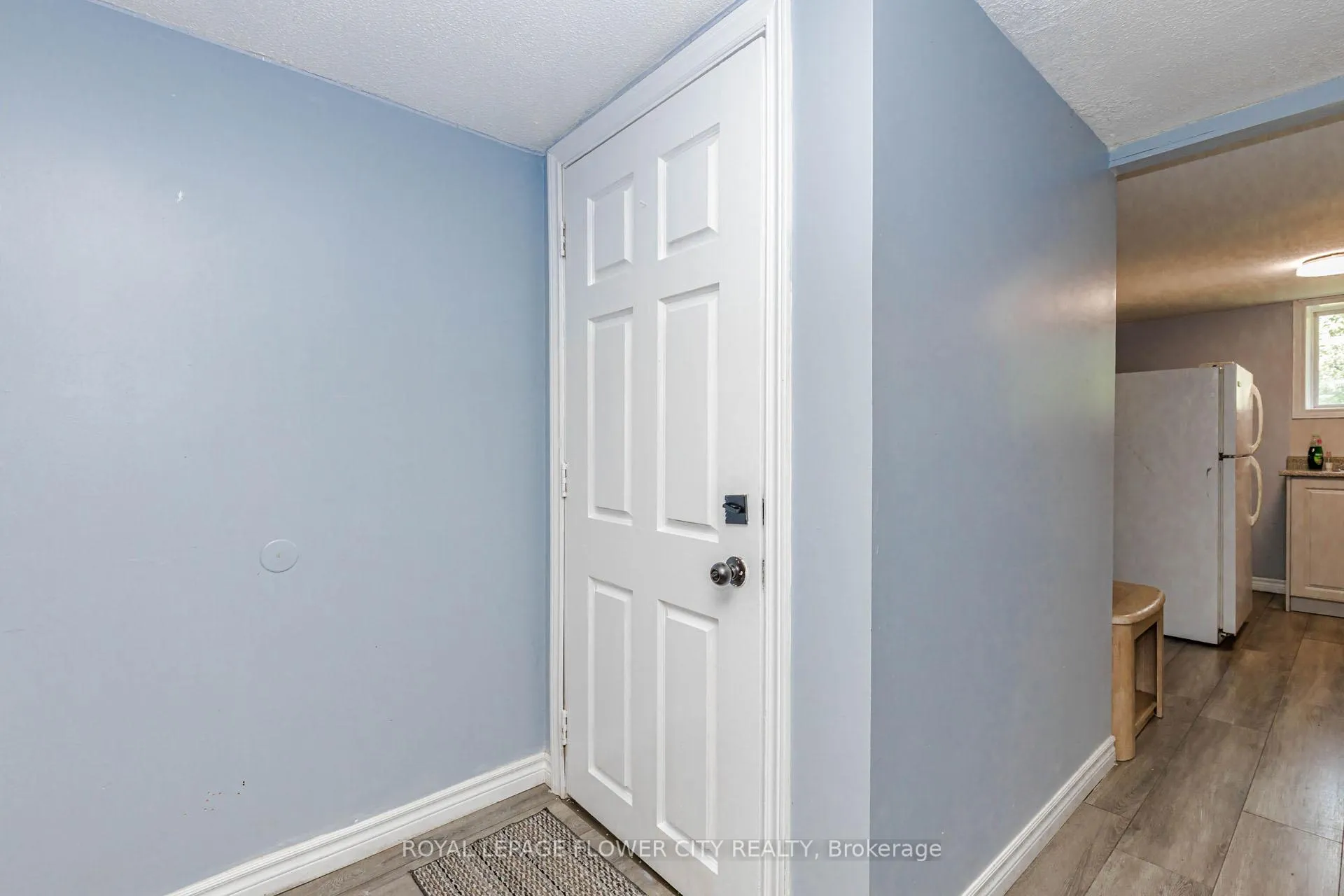 Photo 29 of 37 Warwick Road, Hamilton, Stoney Creek — HOMEH