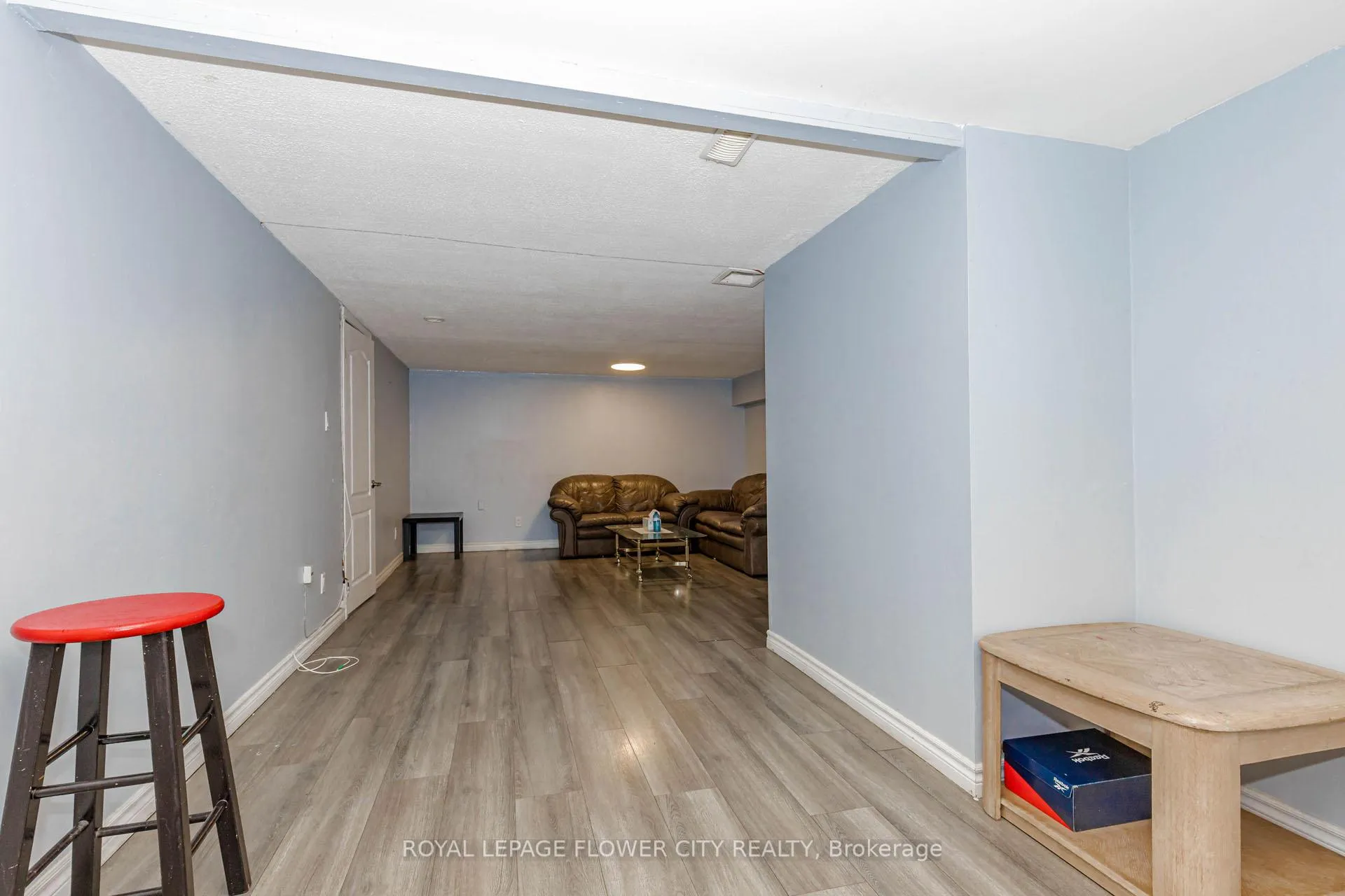 Photo 32 of 37 Warwick Road, Hamilton, Stoney Creek — HOMEH