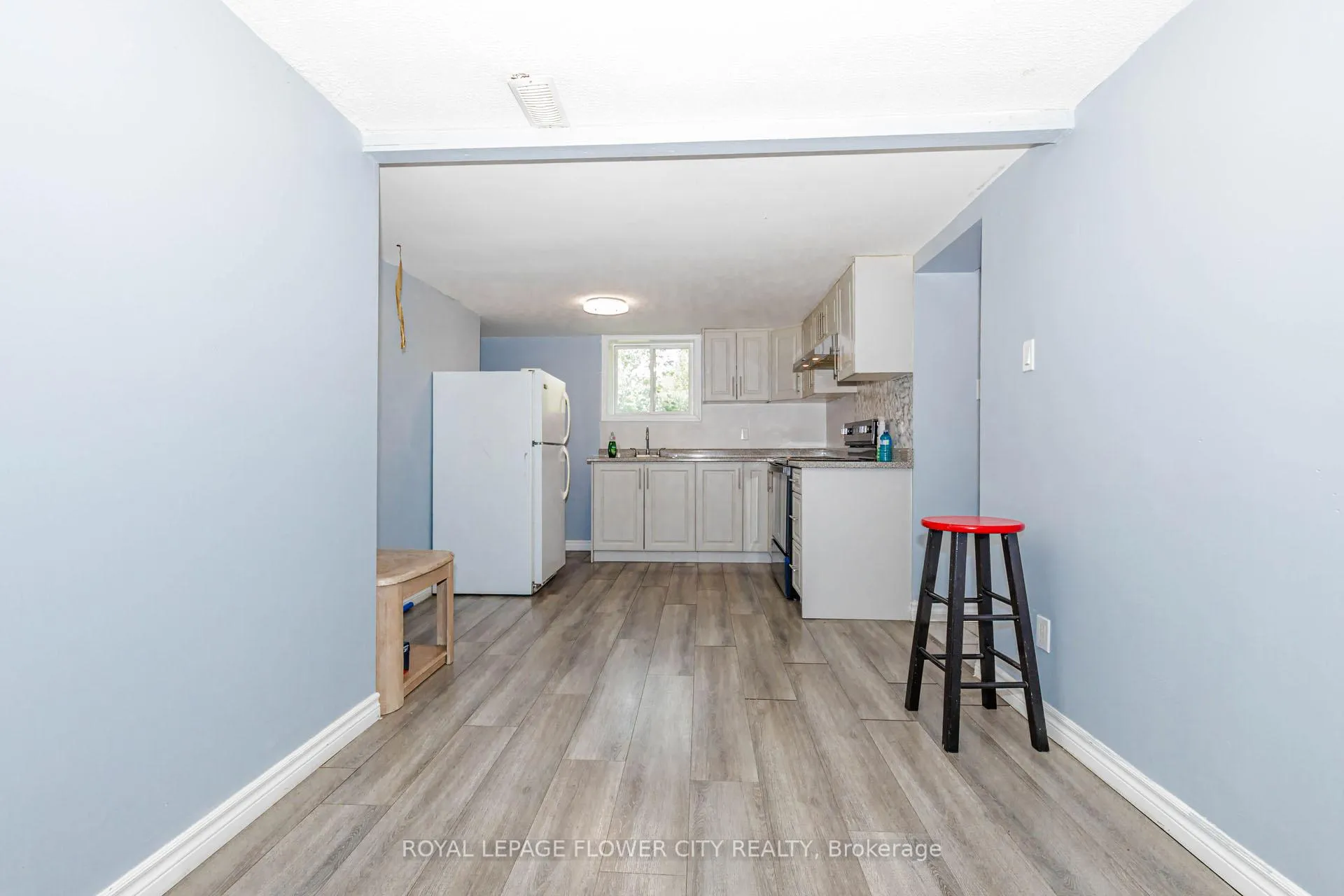 Photo 33 of 37 Warwick Road, Hamilton, Stoney Creek — HOMEH