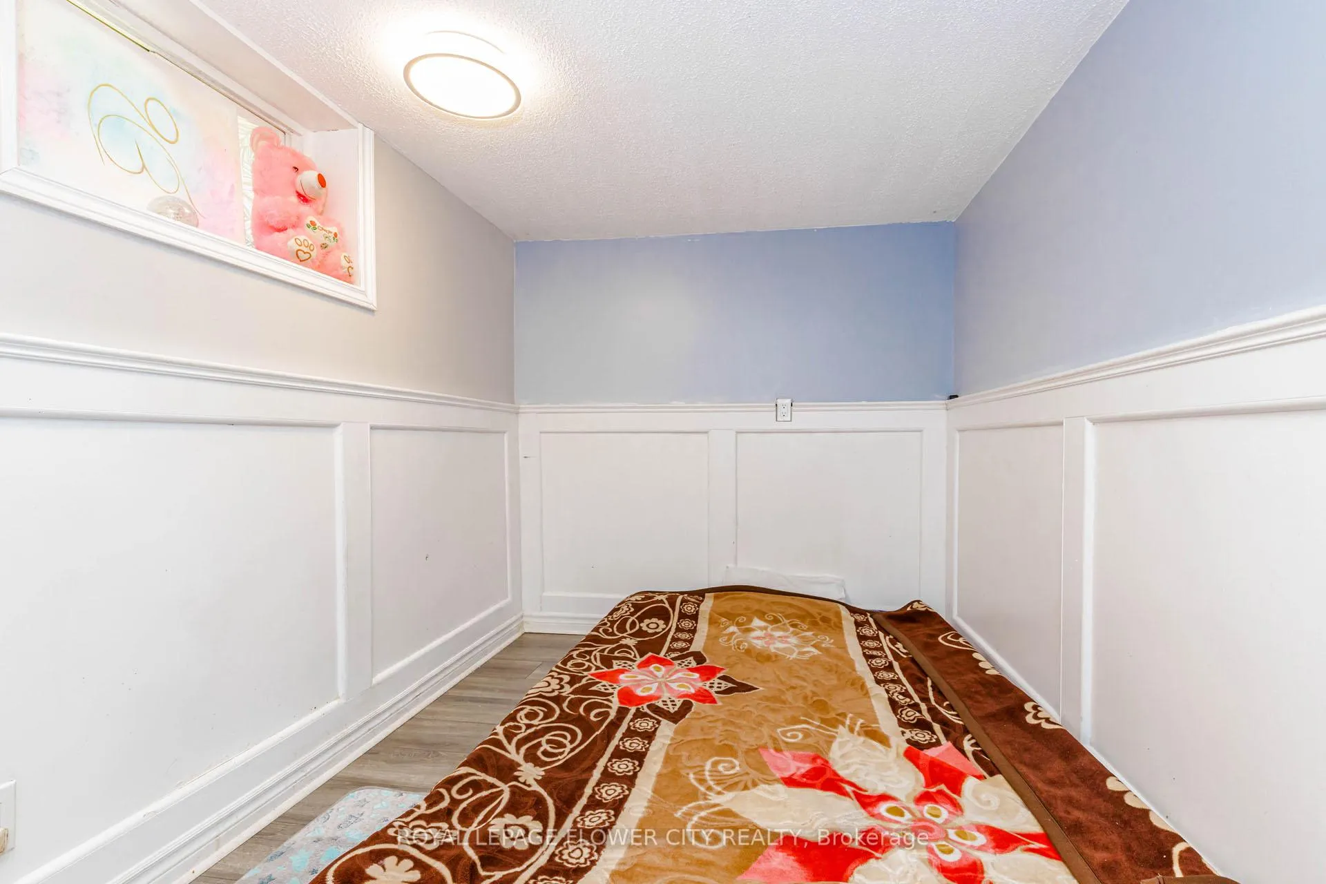 Photo 37 of 37 Warwick Road, Hamilton, Stoney Creek — HOMEH
