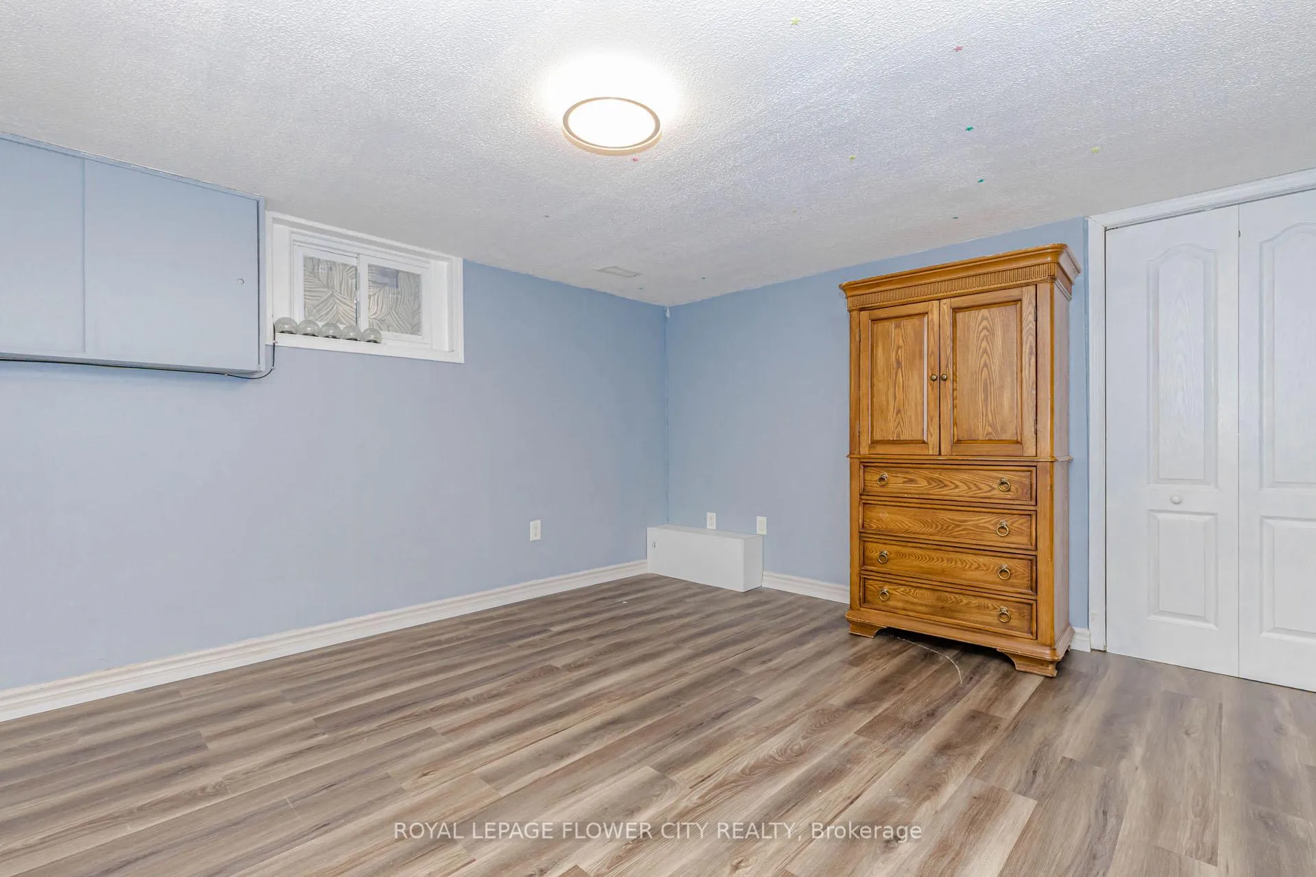 Photo 40 of 37 Warwick Road, Hamilton, Stoney Creek — HOMEH