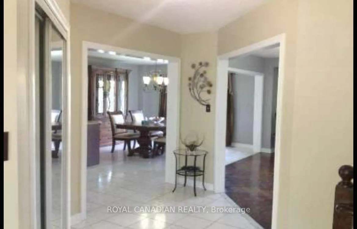 Photo 3 of 87 Sunny Meadow Boulevard, Brampton, Sandringham-Wellington — HOMEH