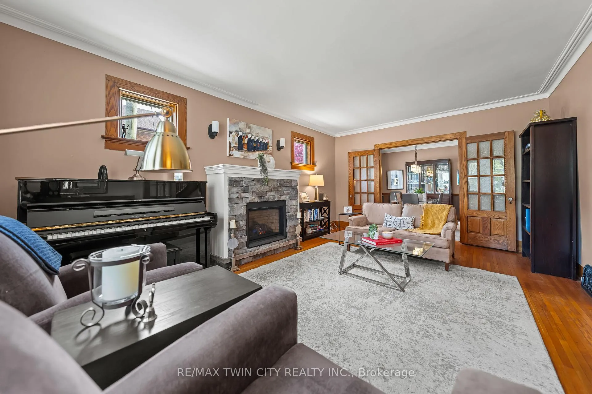 Photo 10 of 39 Borden Avenue N, Kitchener — HOMEH