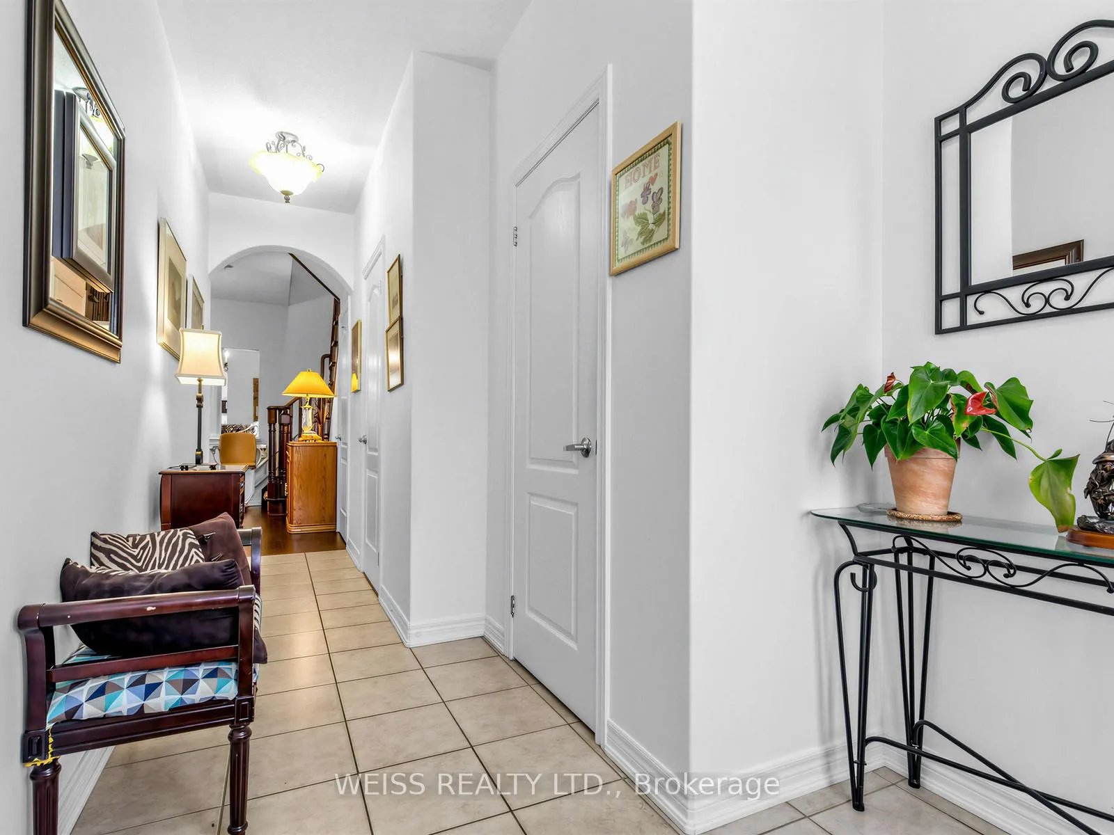 Photo 3 of 446 Lady Nadia Drive, Vaughan, Patterson — HOMEH