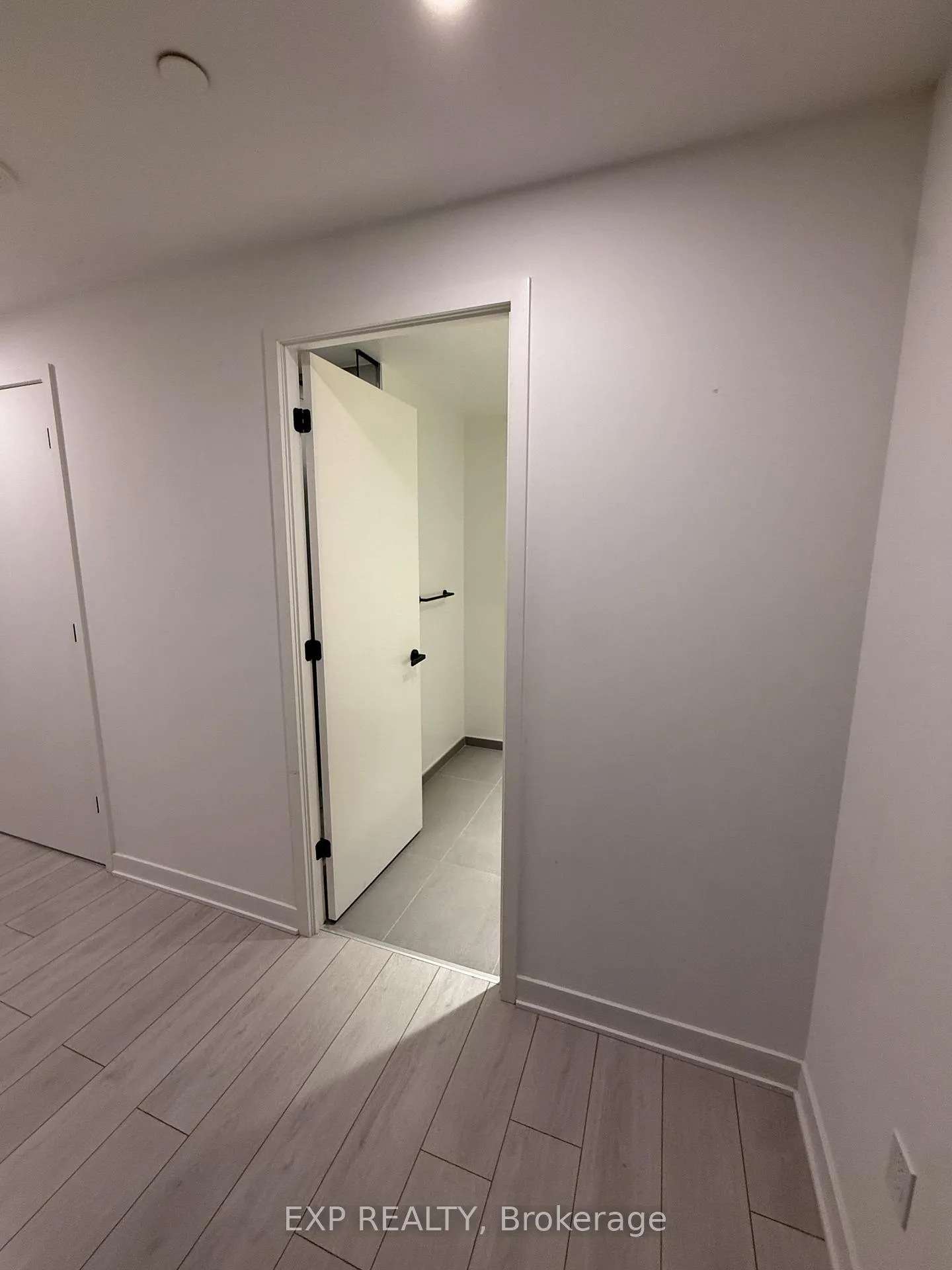 Photo 3 of Unit 1503, 55 Charles Street E, Toronto, Church-Yonge Corridor — HOMEH