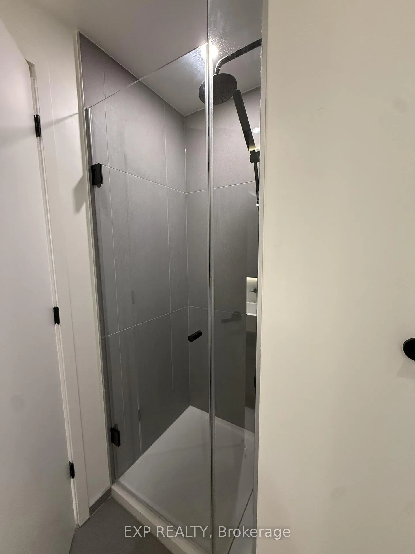 Photo 5 of Unit 1503, 55 Charles Street E, Toronto, Church-Yonge Corridor — HOMEH